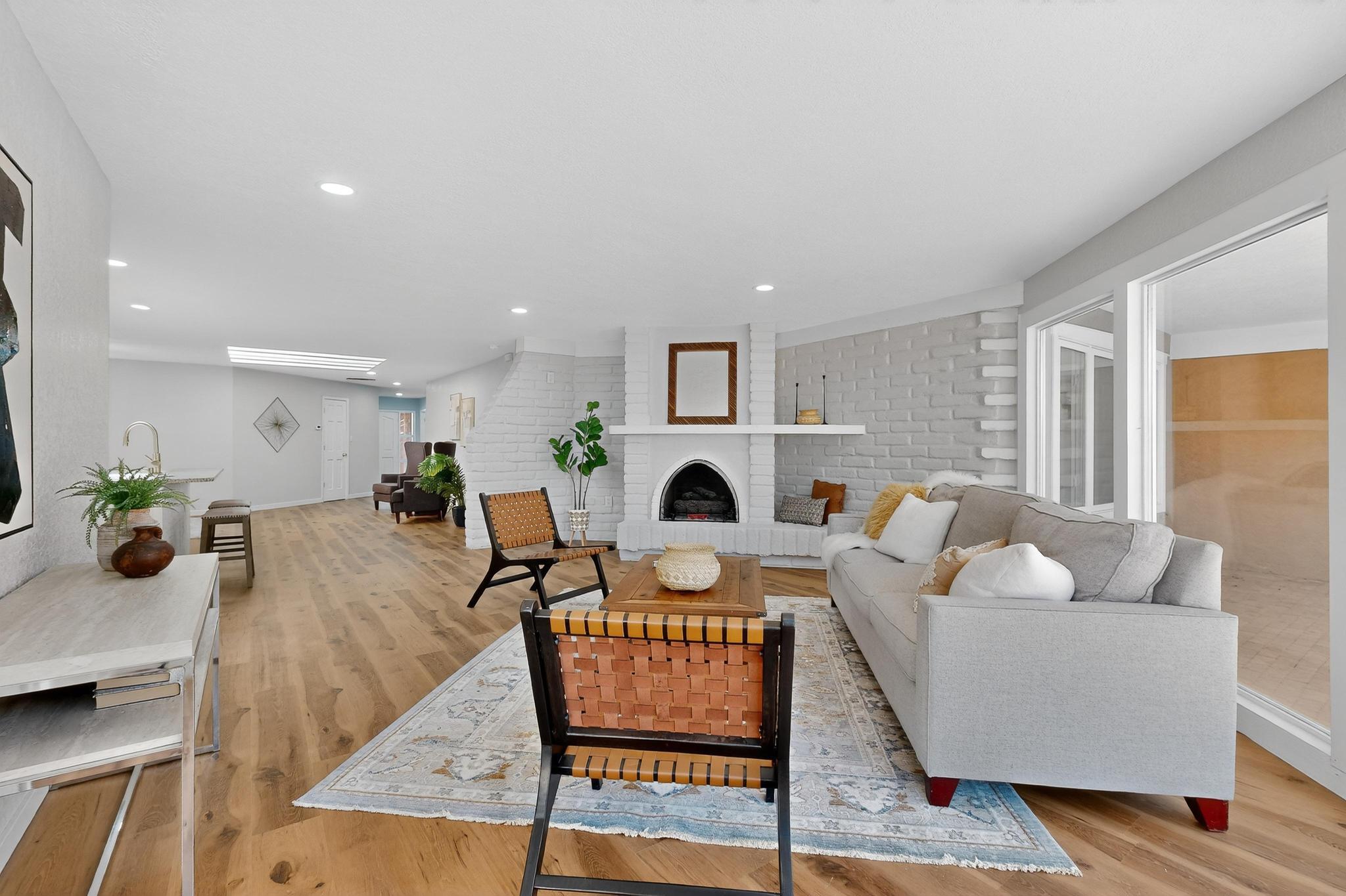 3019 Colonnade Court NW