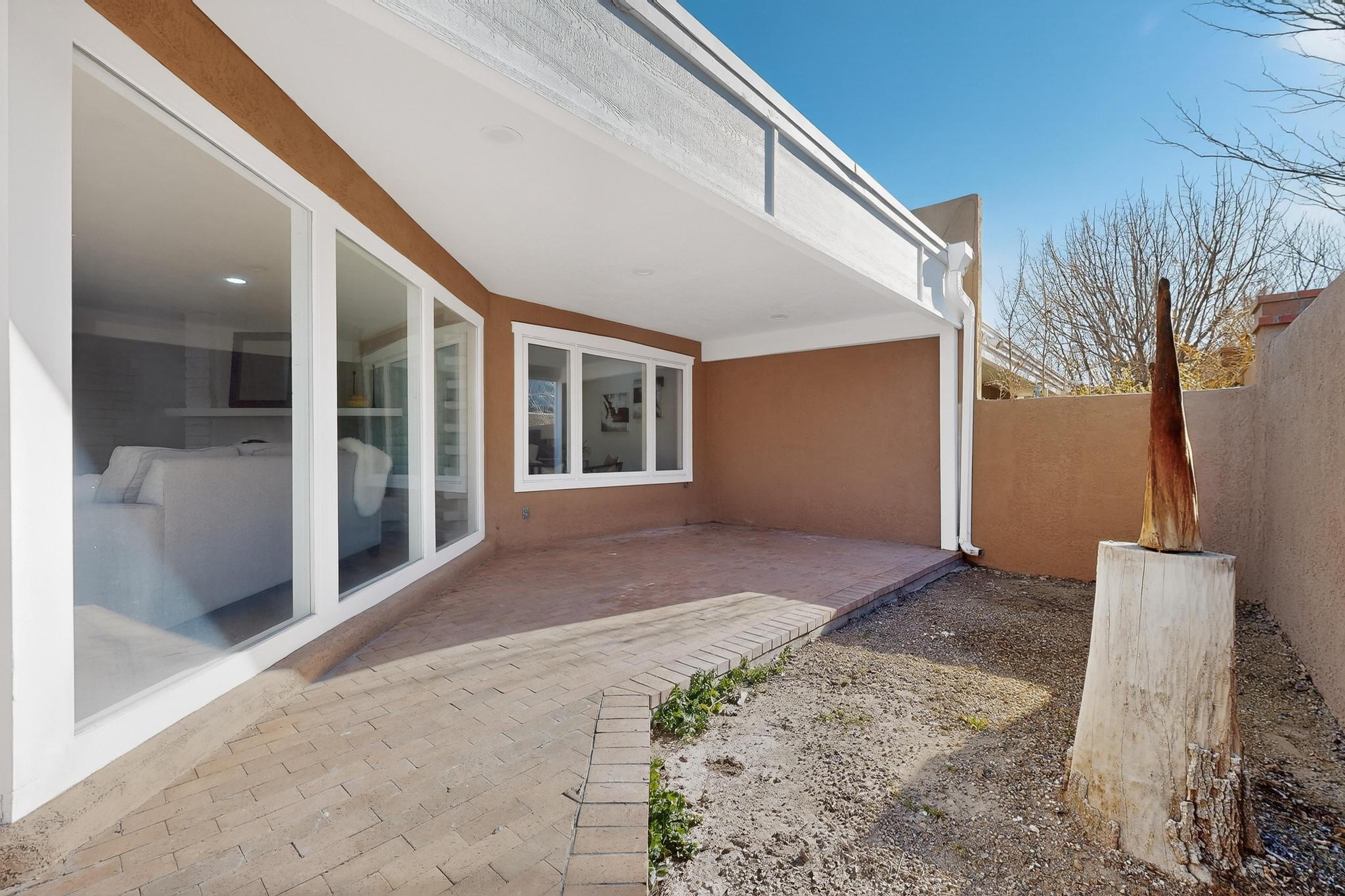 3019 Colonnade Court NW