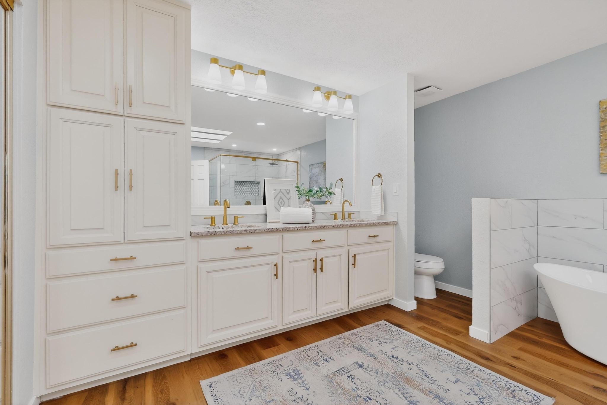 3019 Colonnade Court NW