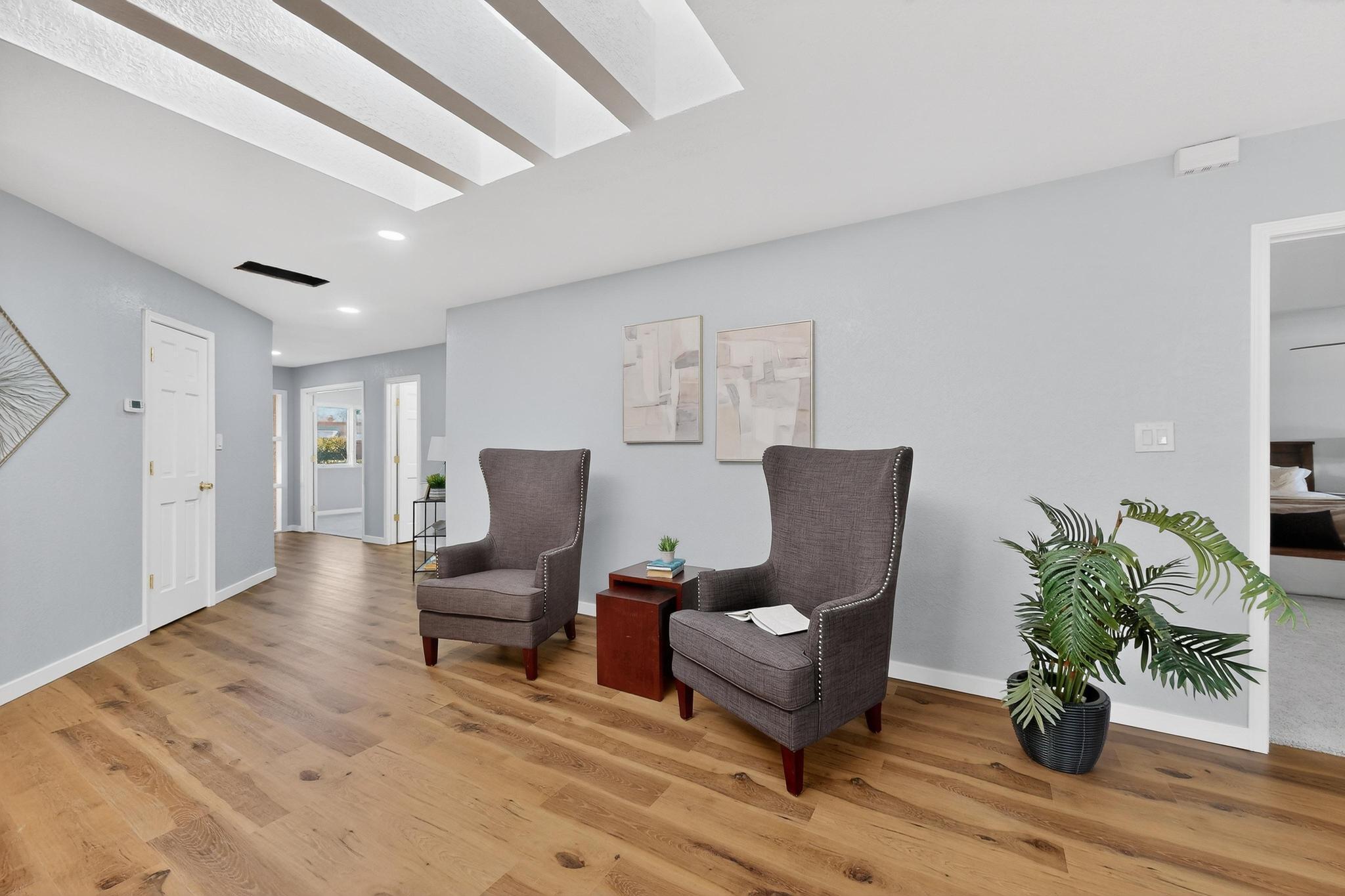 3019 Colonnade Court NW