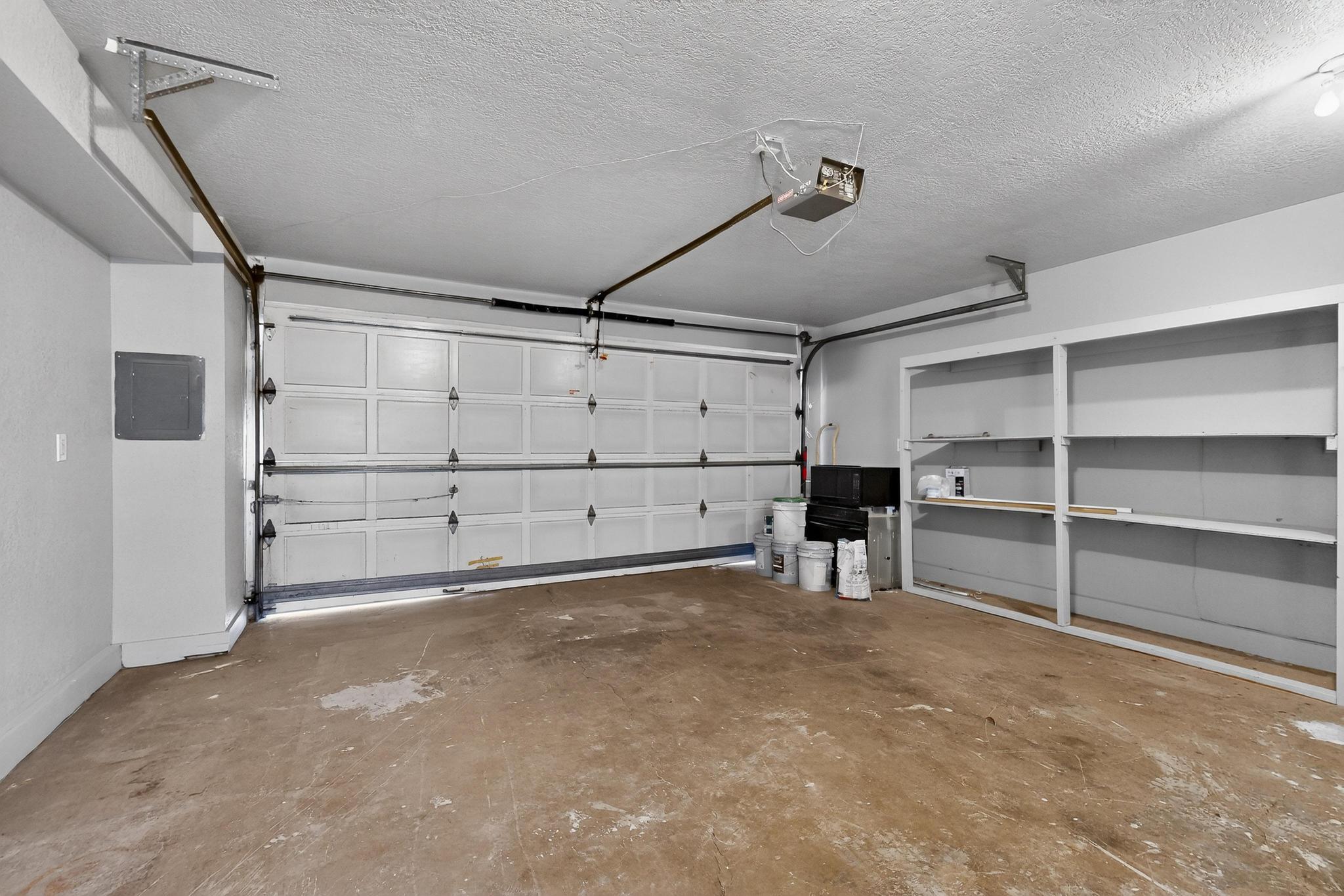 3019 Colonnade Court NW