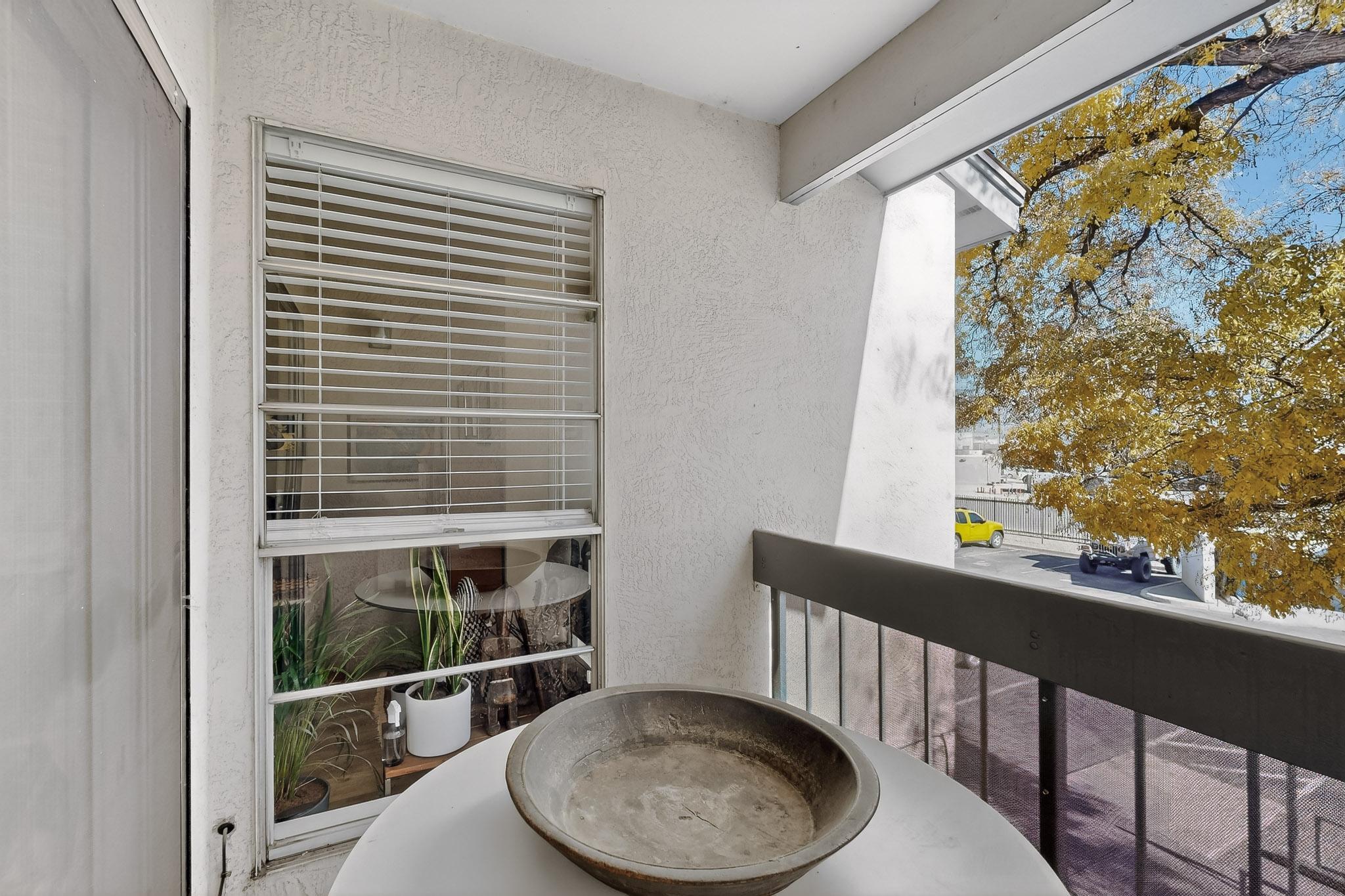 4601 Carlisle Boulevard NE H2