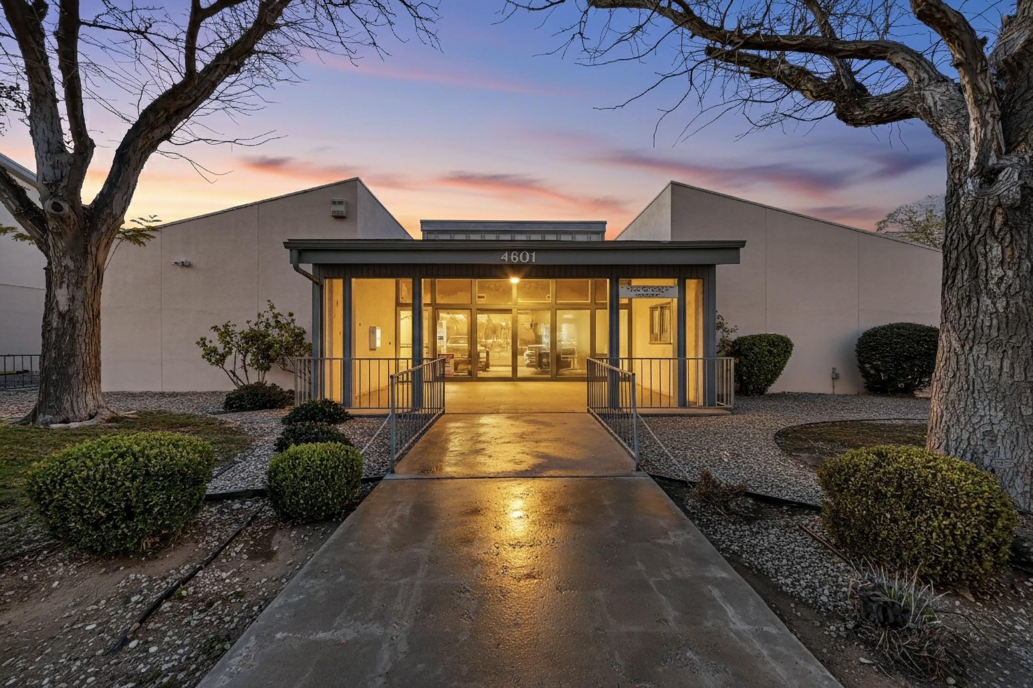 4601 Carlisle Boulevard NE H2