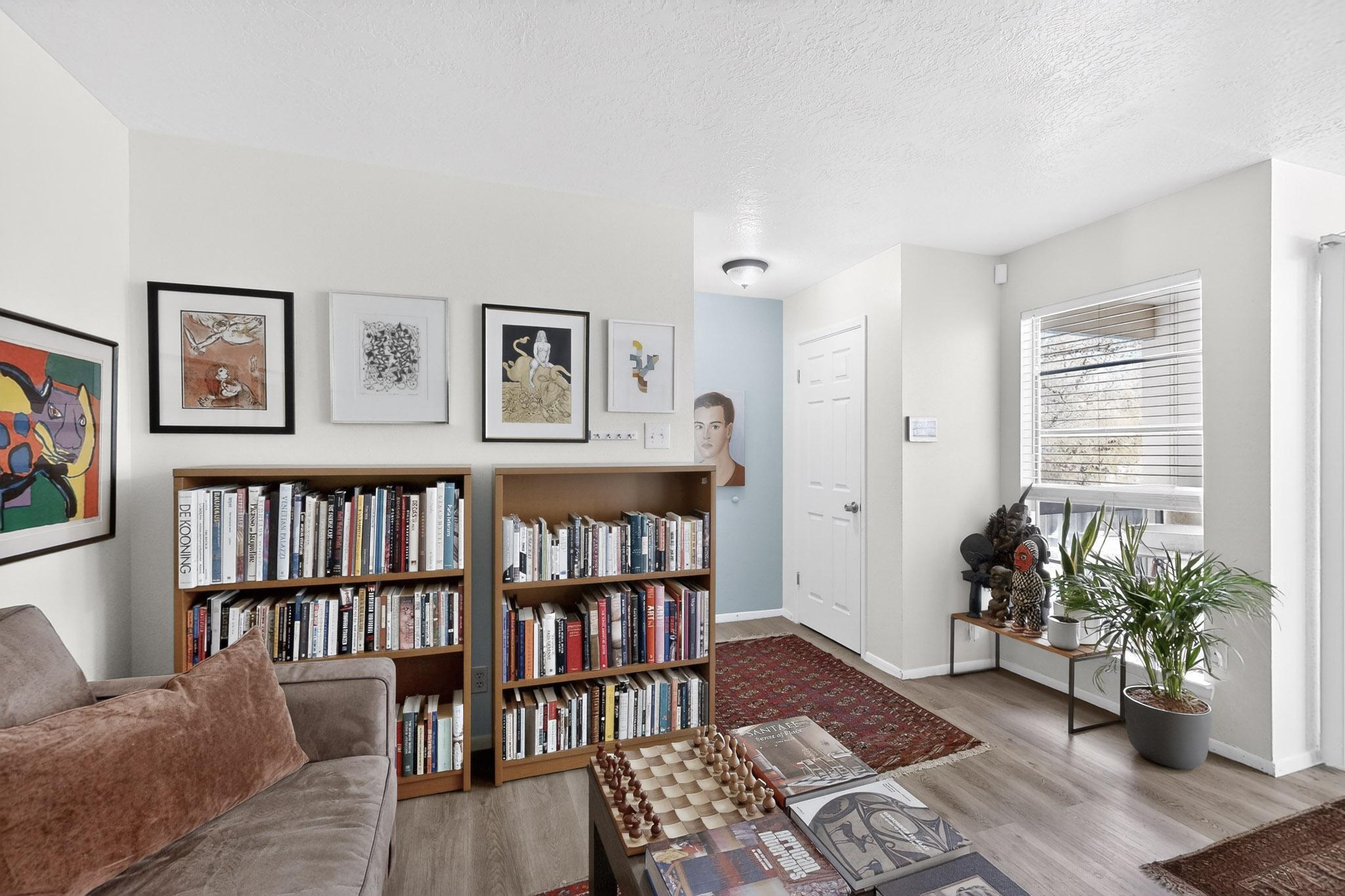 4601 Carlisle Boulevard NE H2