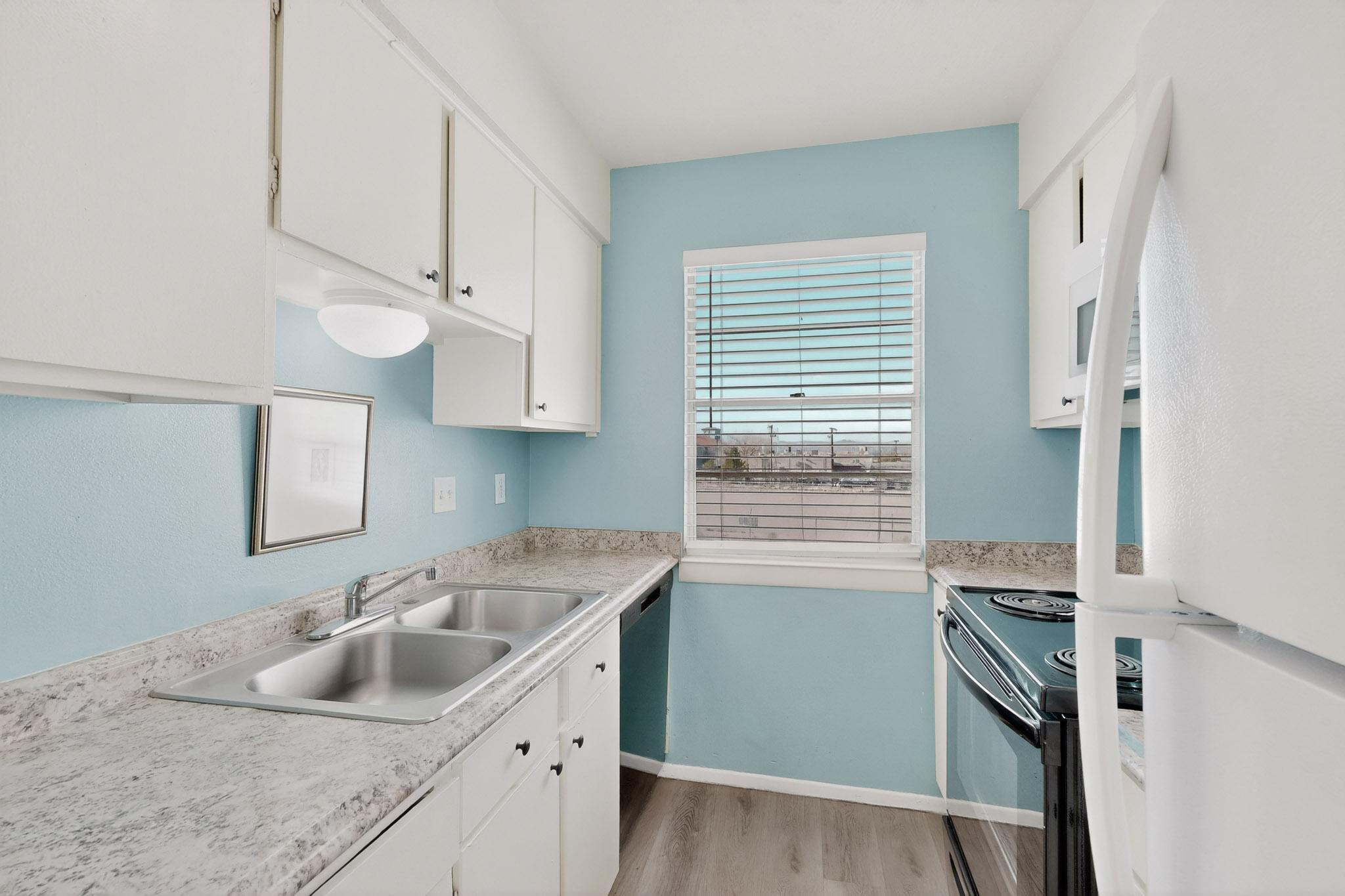 4601 Carlisle Boulevard NE H2