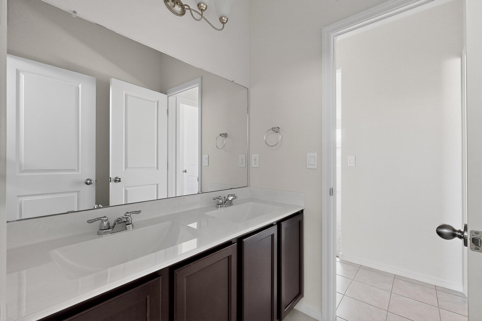 1 Tierra Dentro Court