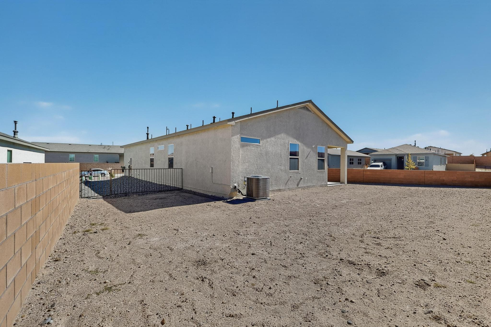 1 Tierra Dentro Court