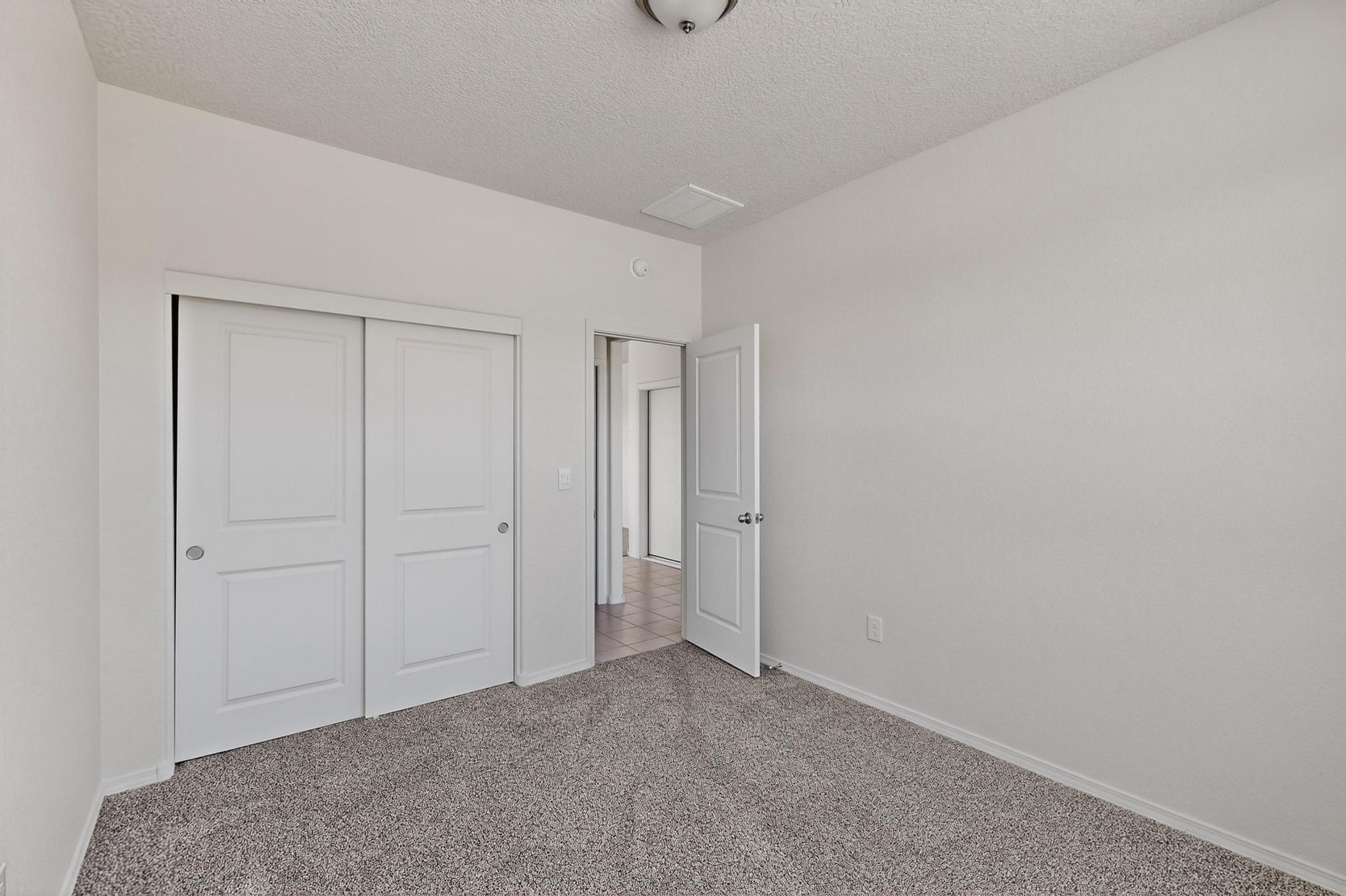 1 Tierra Dentro Court