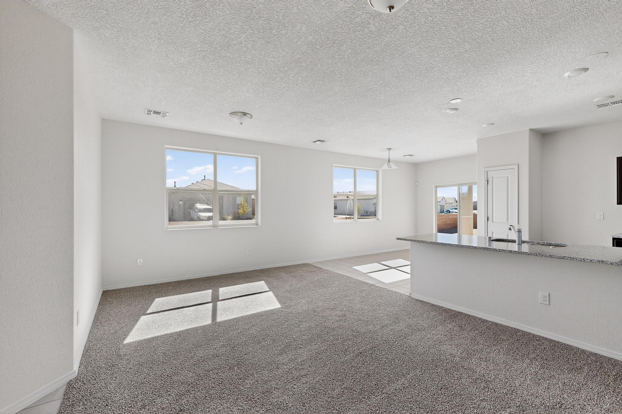 1 Tierra Dentro Court