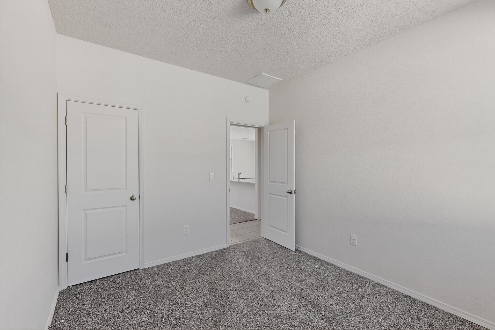 1 Tierra Dentro Court