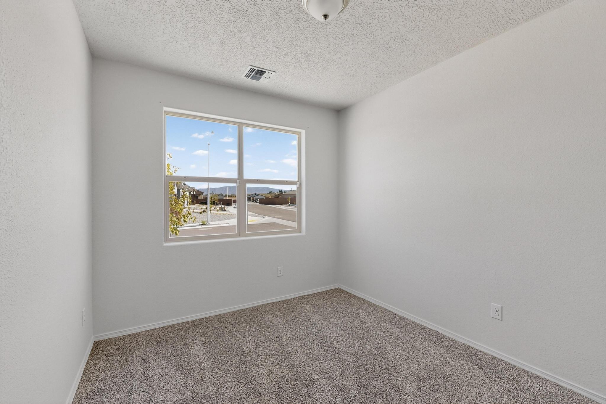 1 Tierra Dentro Court