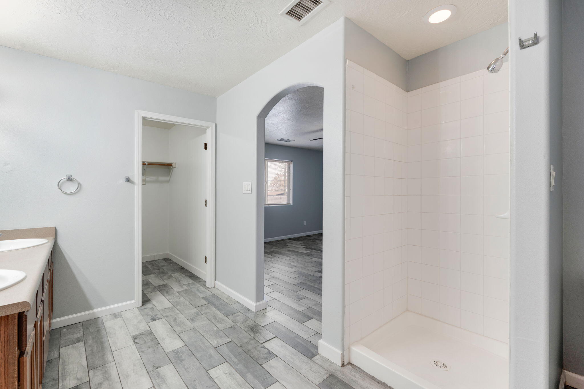 6847 Calle Cielo Avenue SW