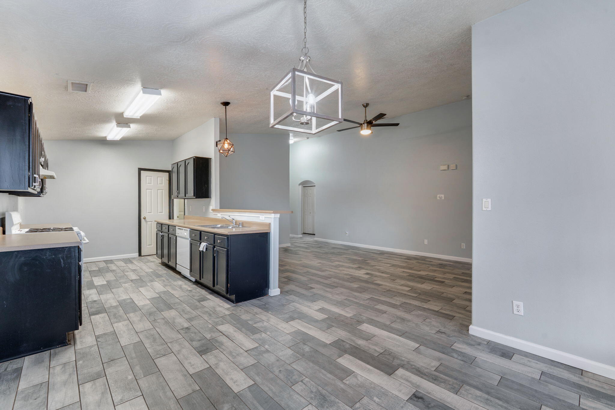 6847 Calle Cielo Avenue SW