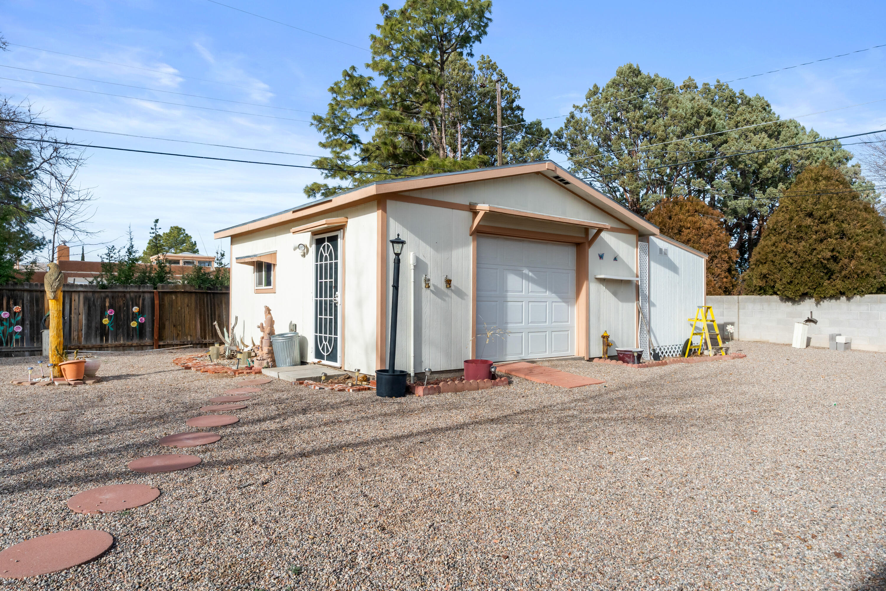 1307 Odlum Drive SE