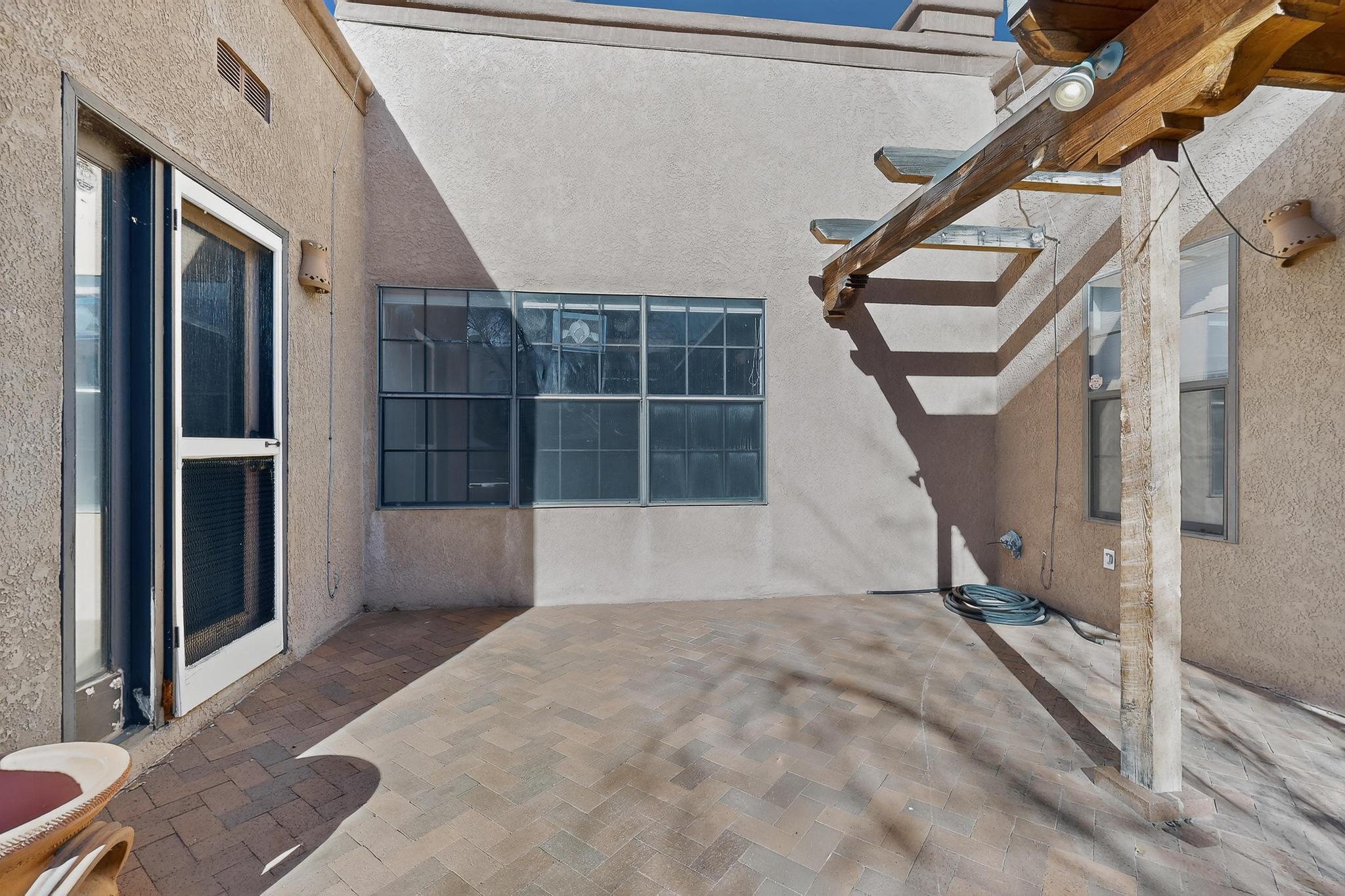 13012 Calle De Sandias NE