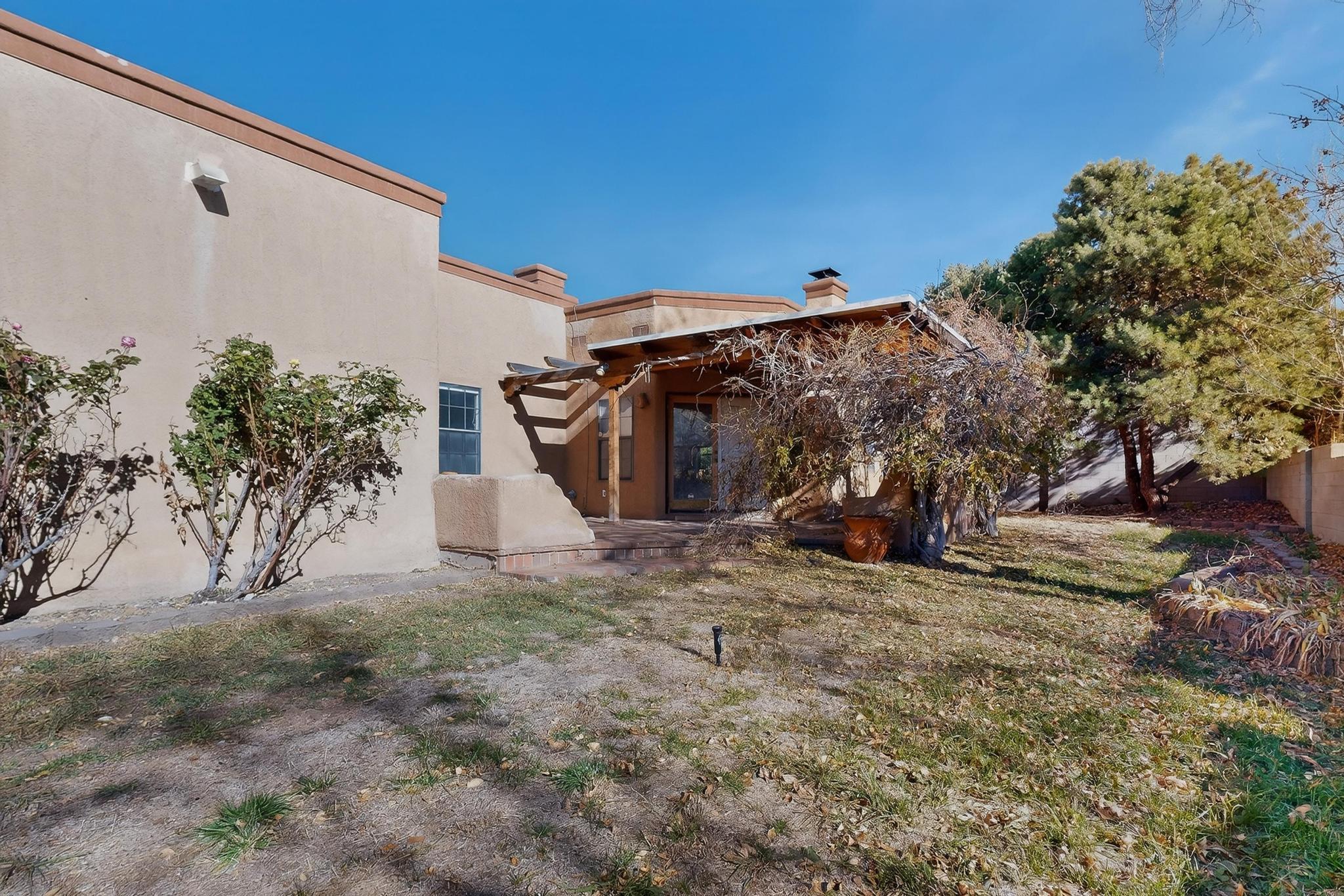 13012 Calle De Sandias NE