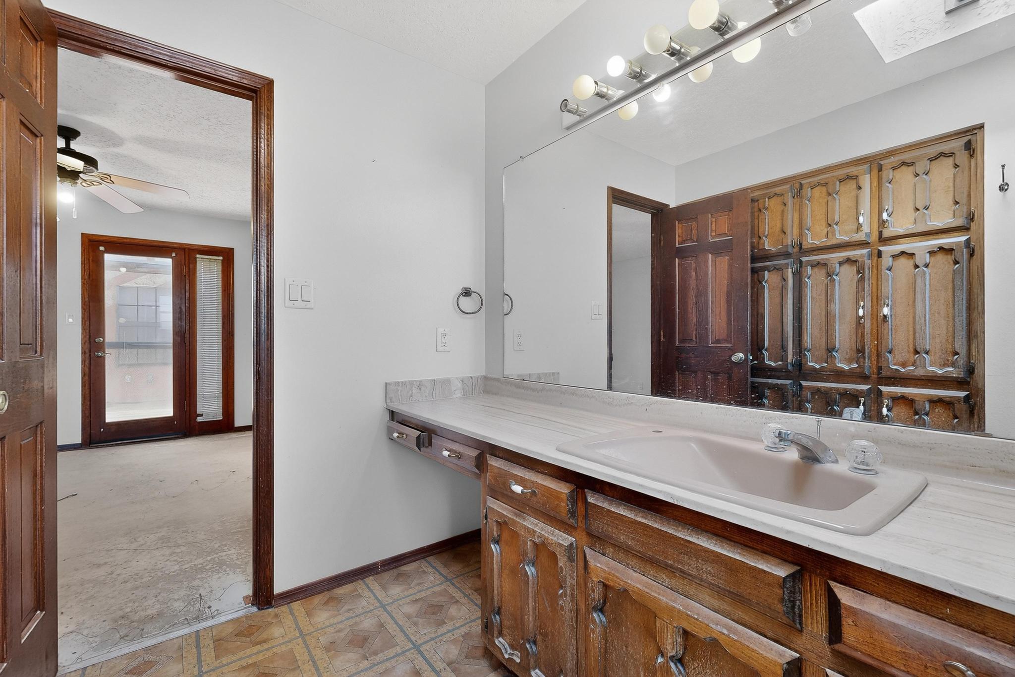 13012 Calle De Sandias NE