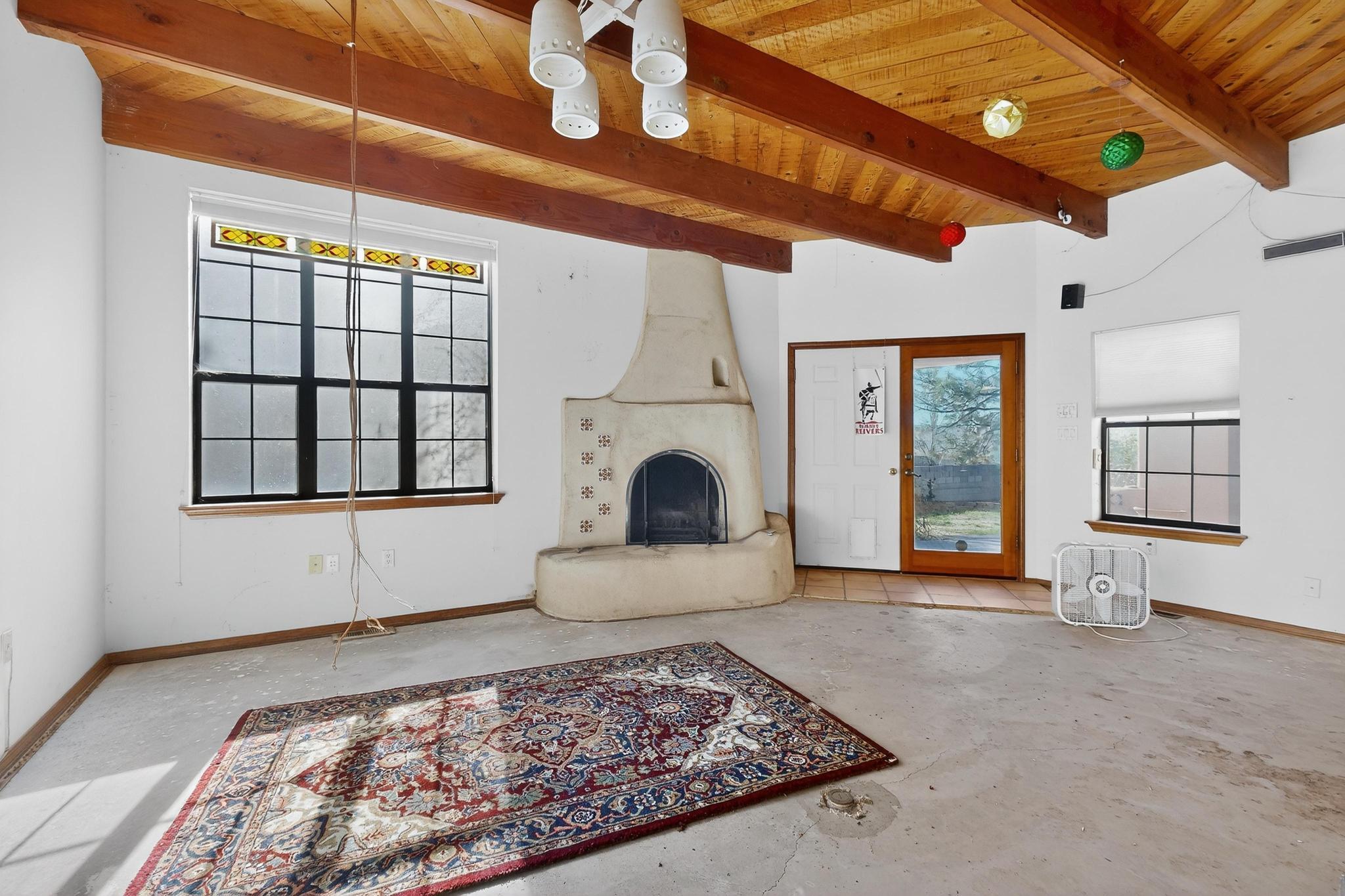 13012 Calle De Sandias NE