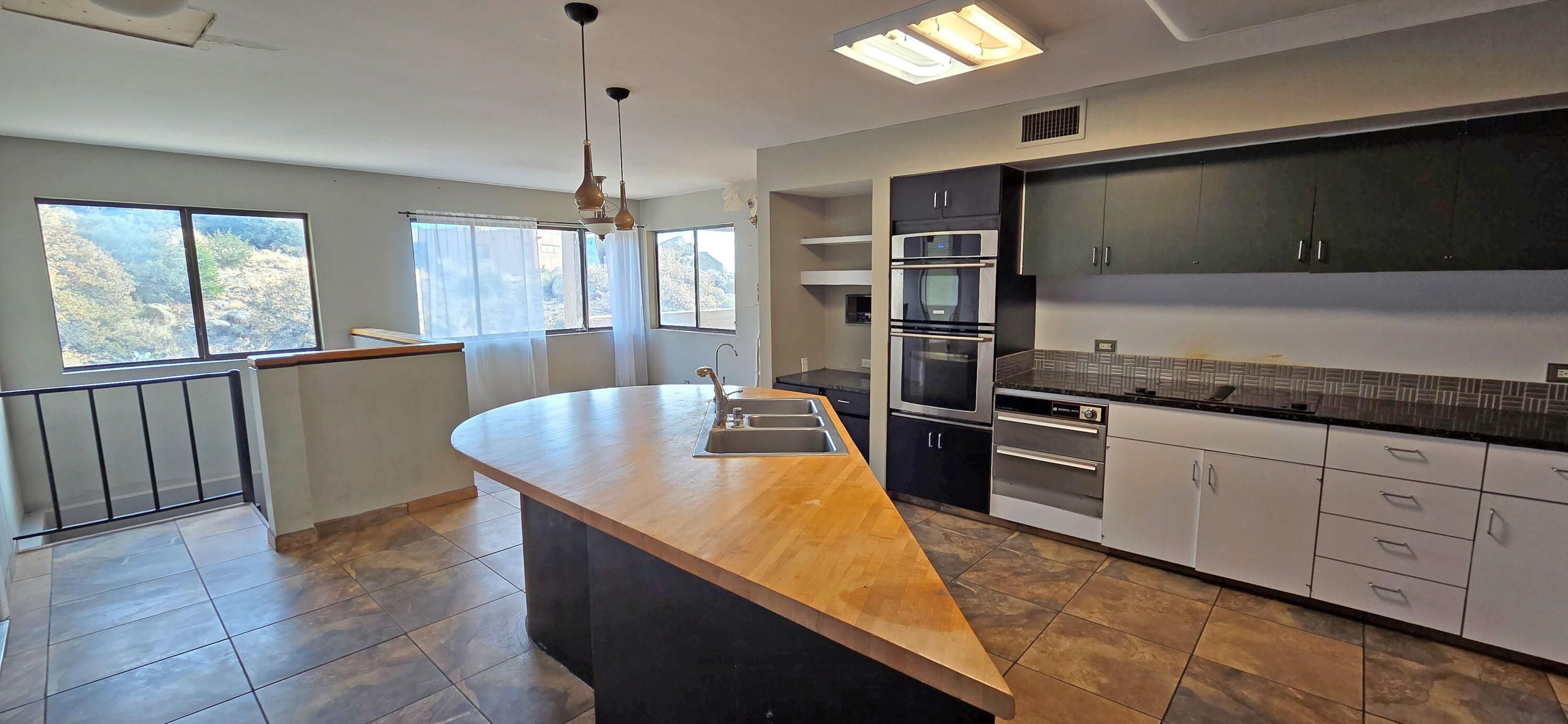 34 Sandia Heights Drive NE