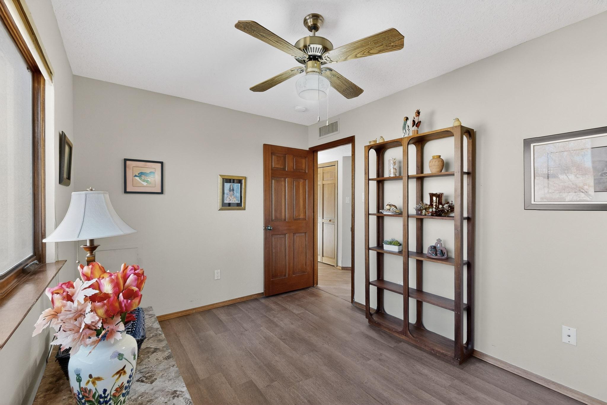 1323 Crestview Drive SW