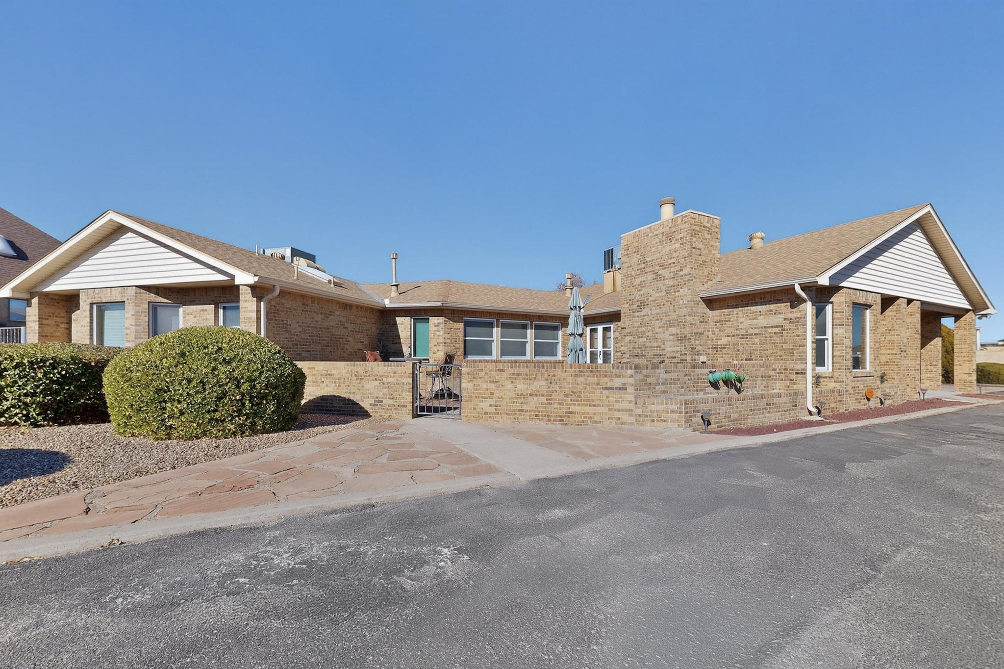 1323 Crestview Drive SW