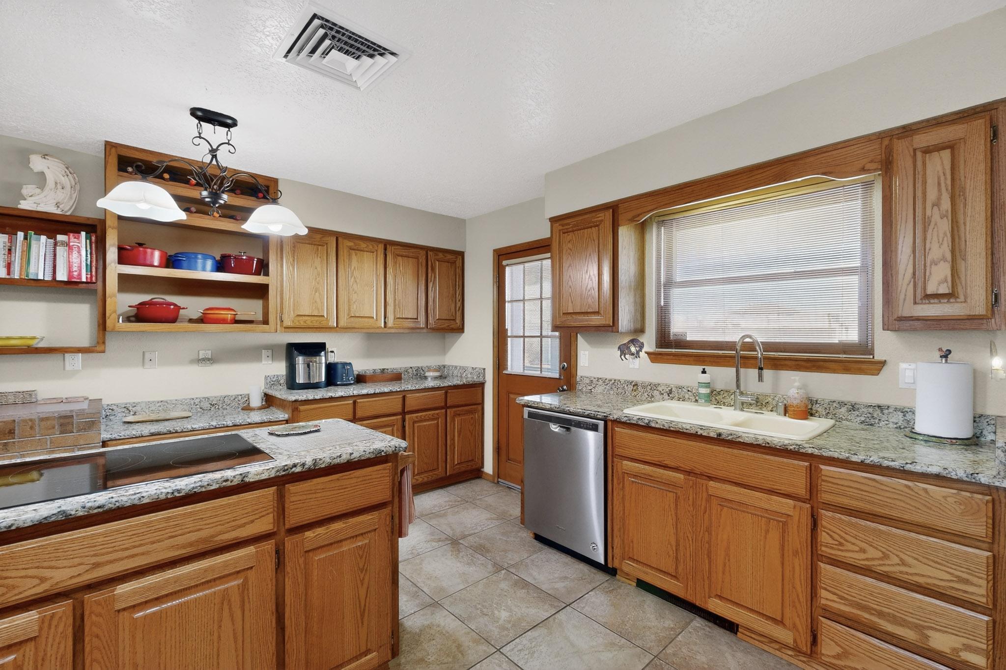 1323 Crestview Drive SW