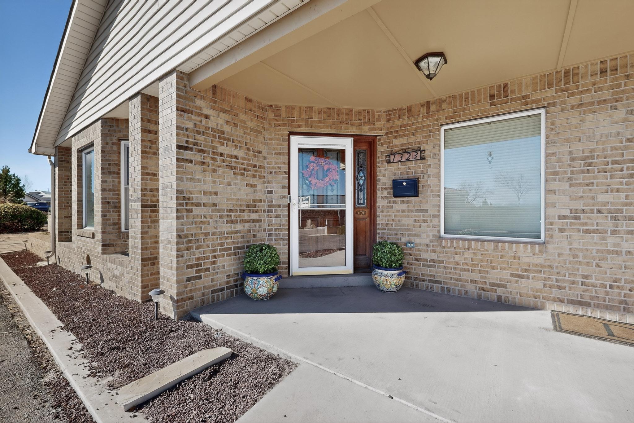 1323 Crestview Drive SW