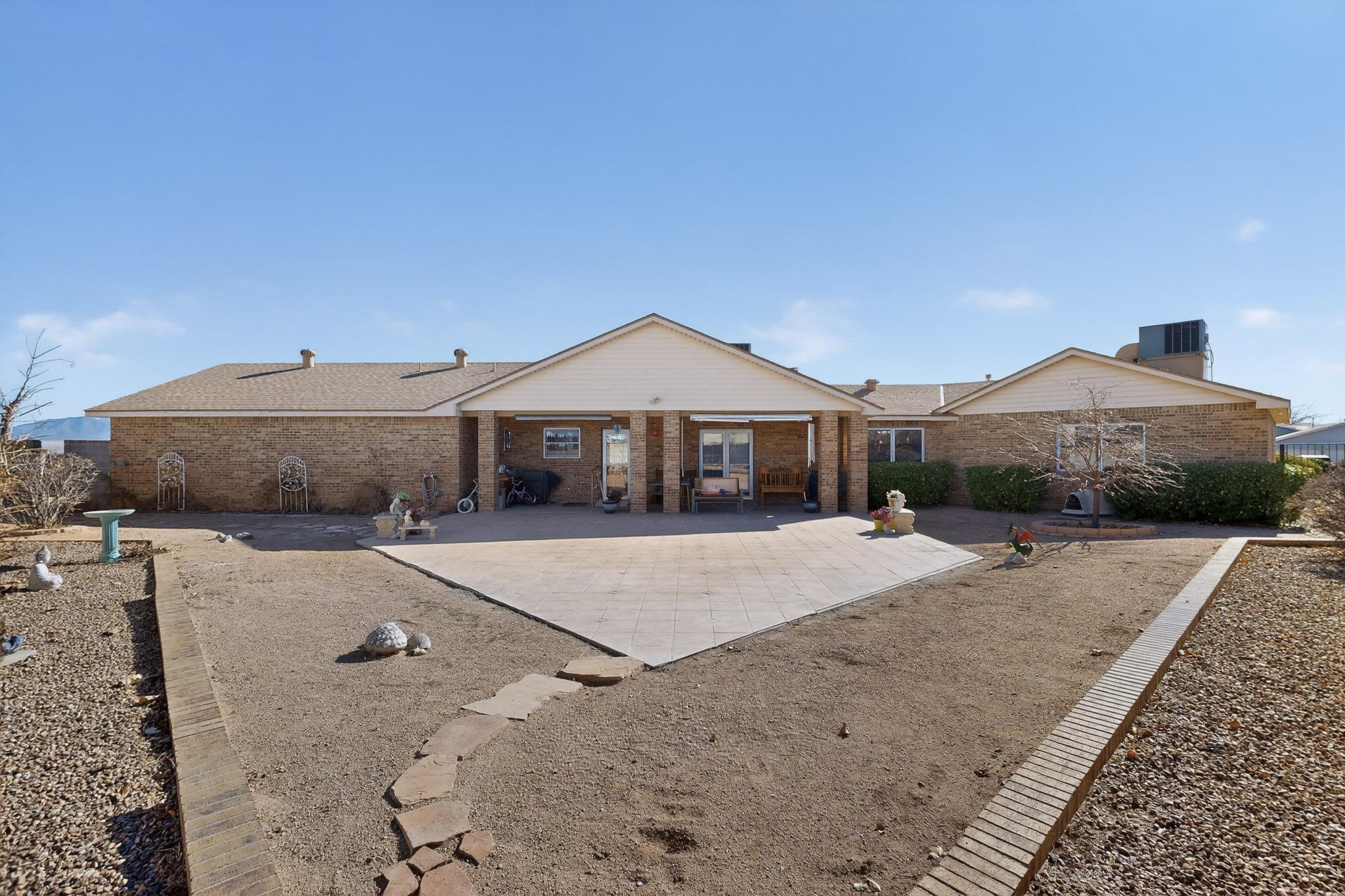 1323 Crestview Drive SW