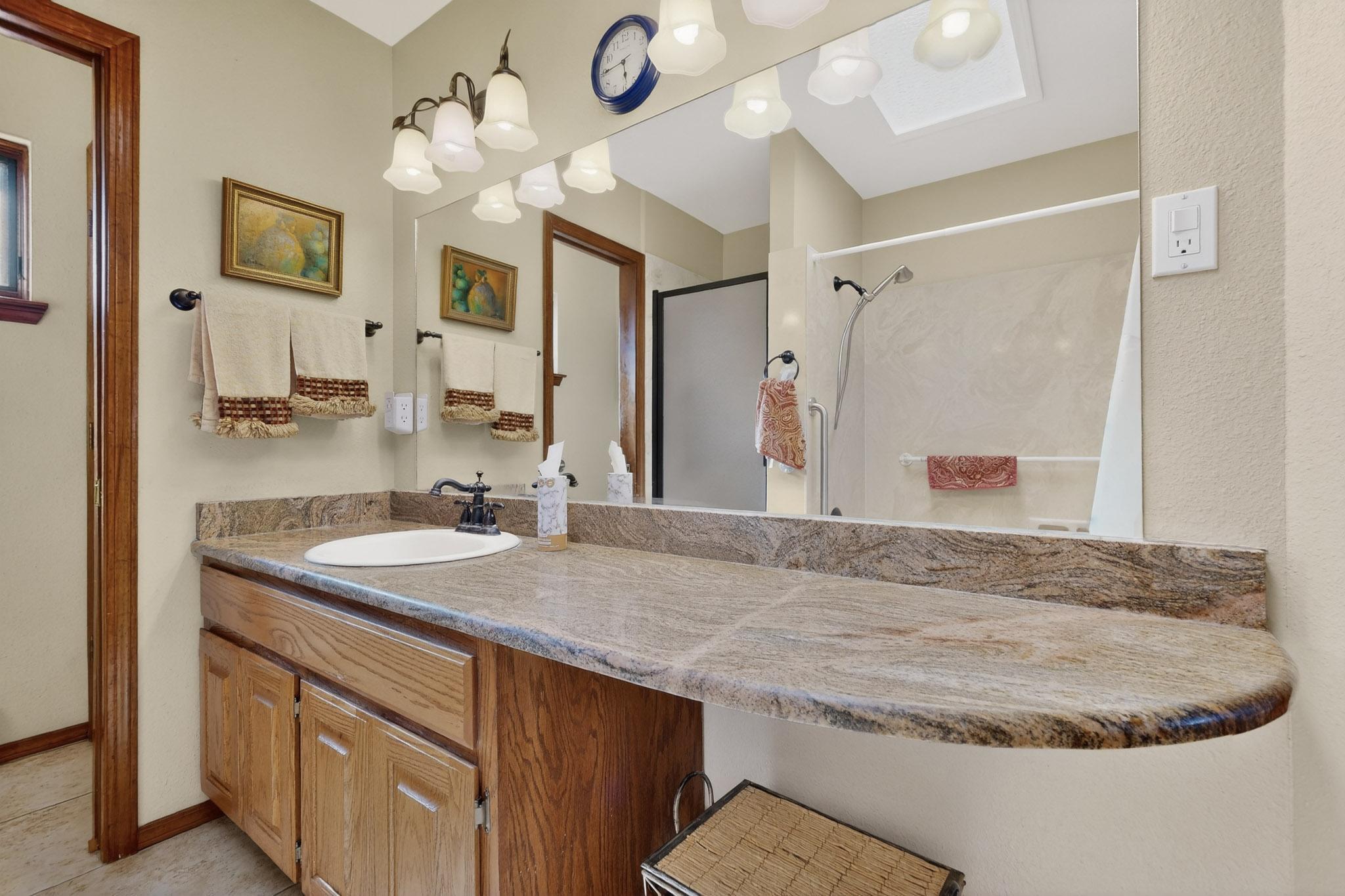 1323 Crestview Drive SW