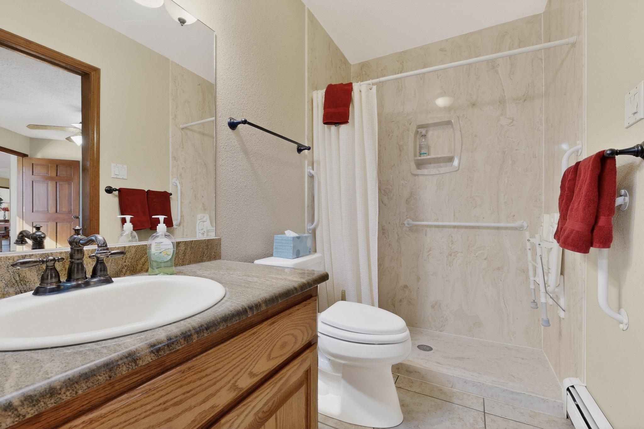 1323 Crestview Drive SW