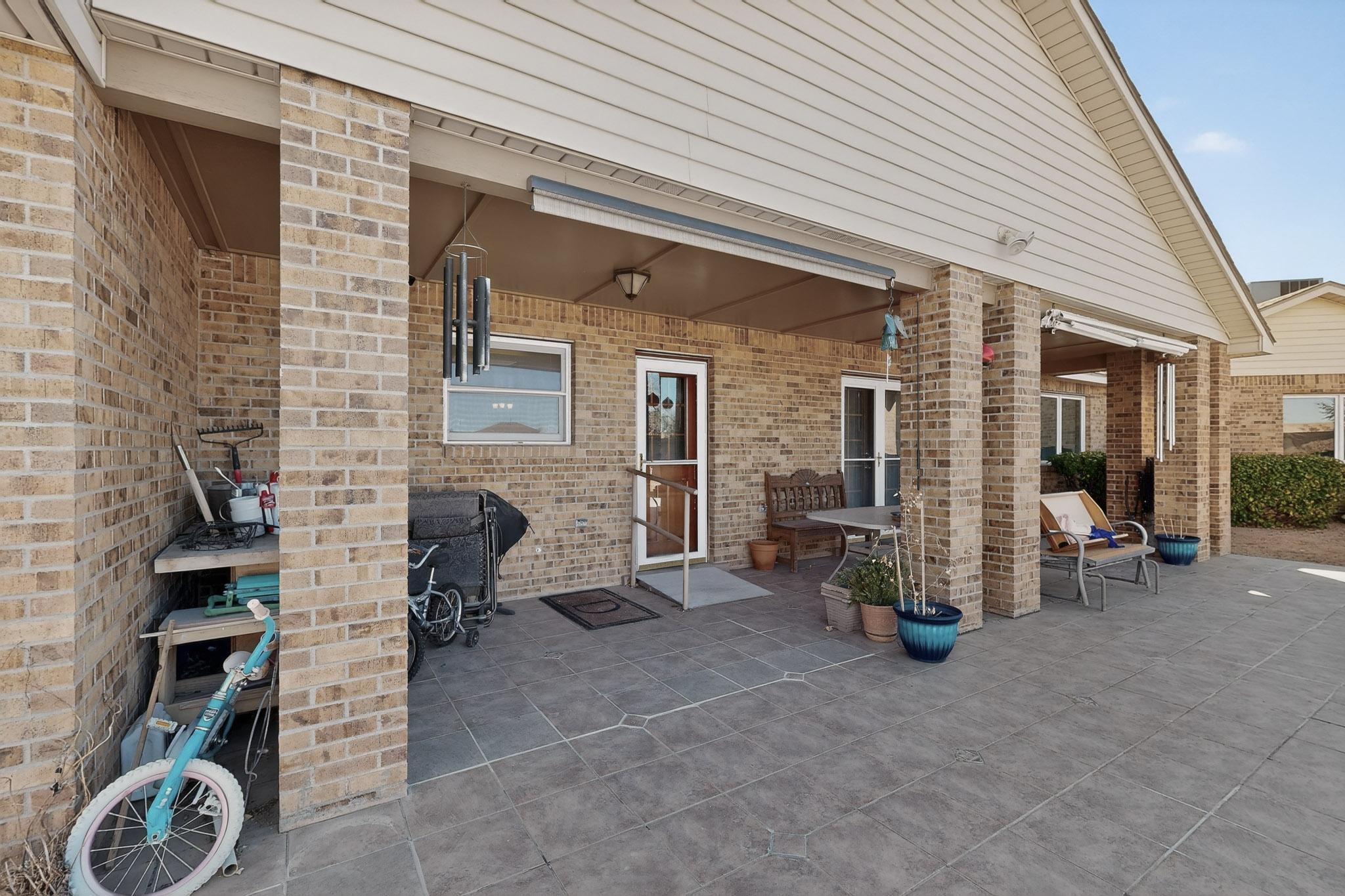 1323 Crestview Drive SW