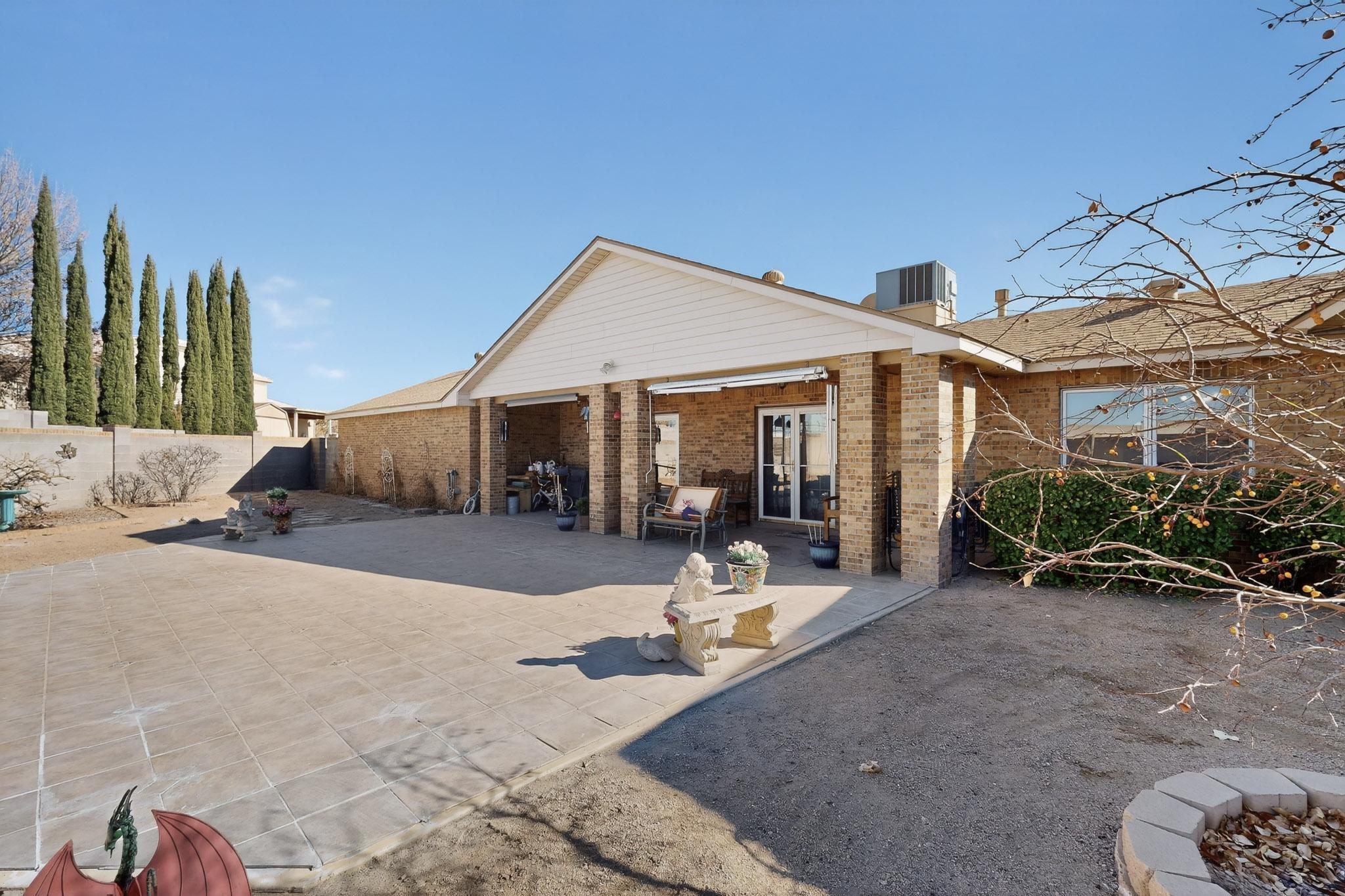 1323 Crestview Drive SW