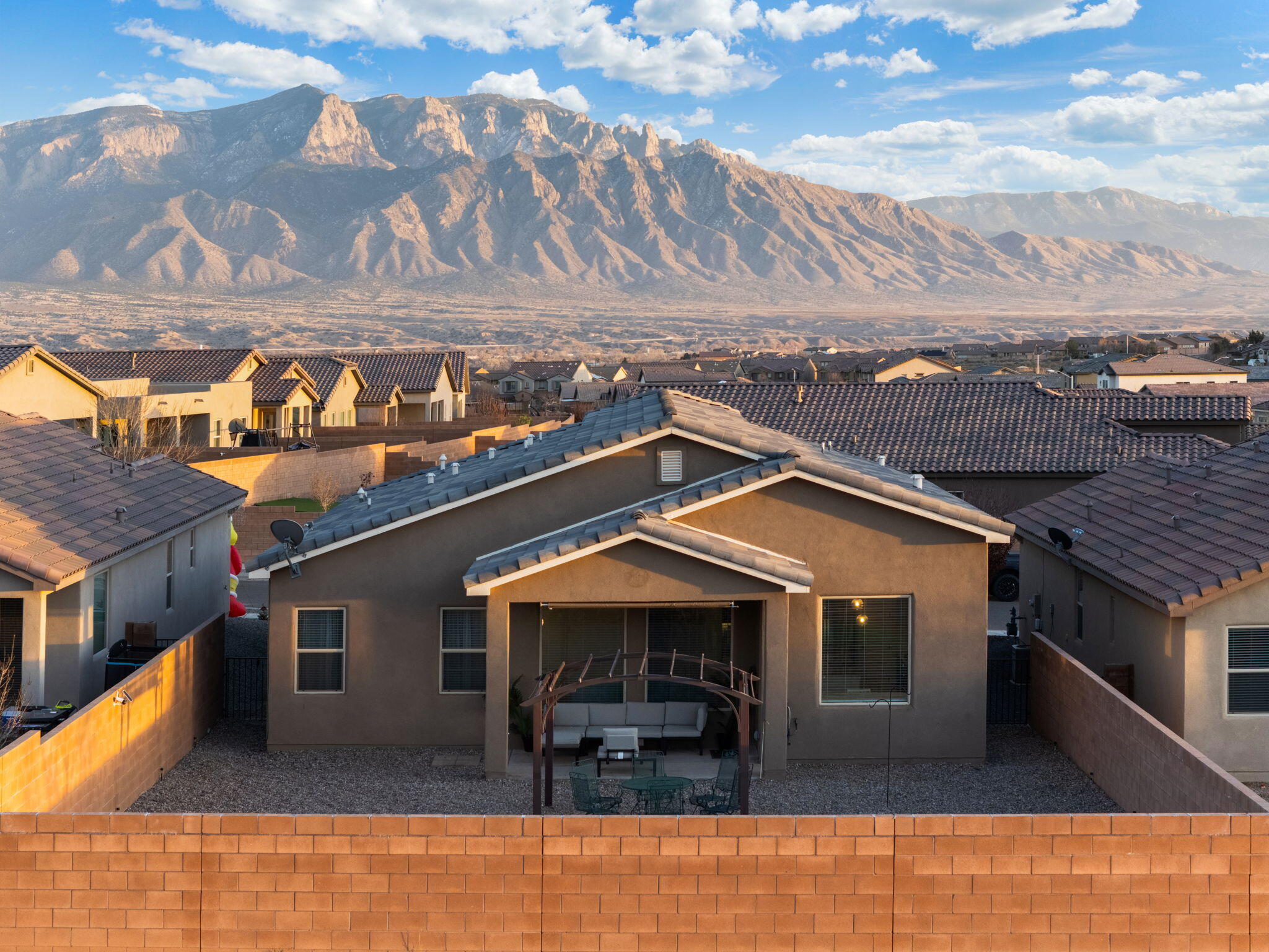 4113 Mountain Trail Loop NE