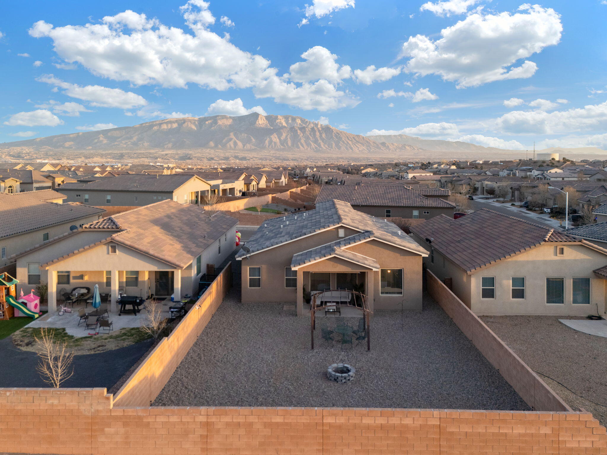 4113 Mountain Trail Loop NE