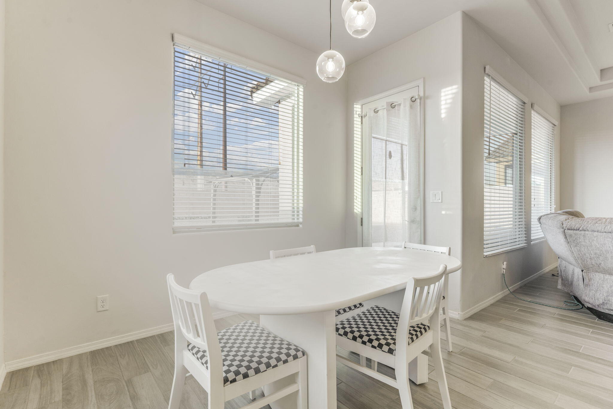 4113 Mountain Trail Loop NE