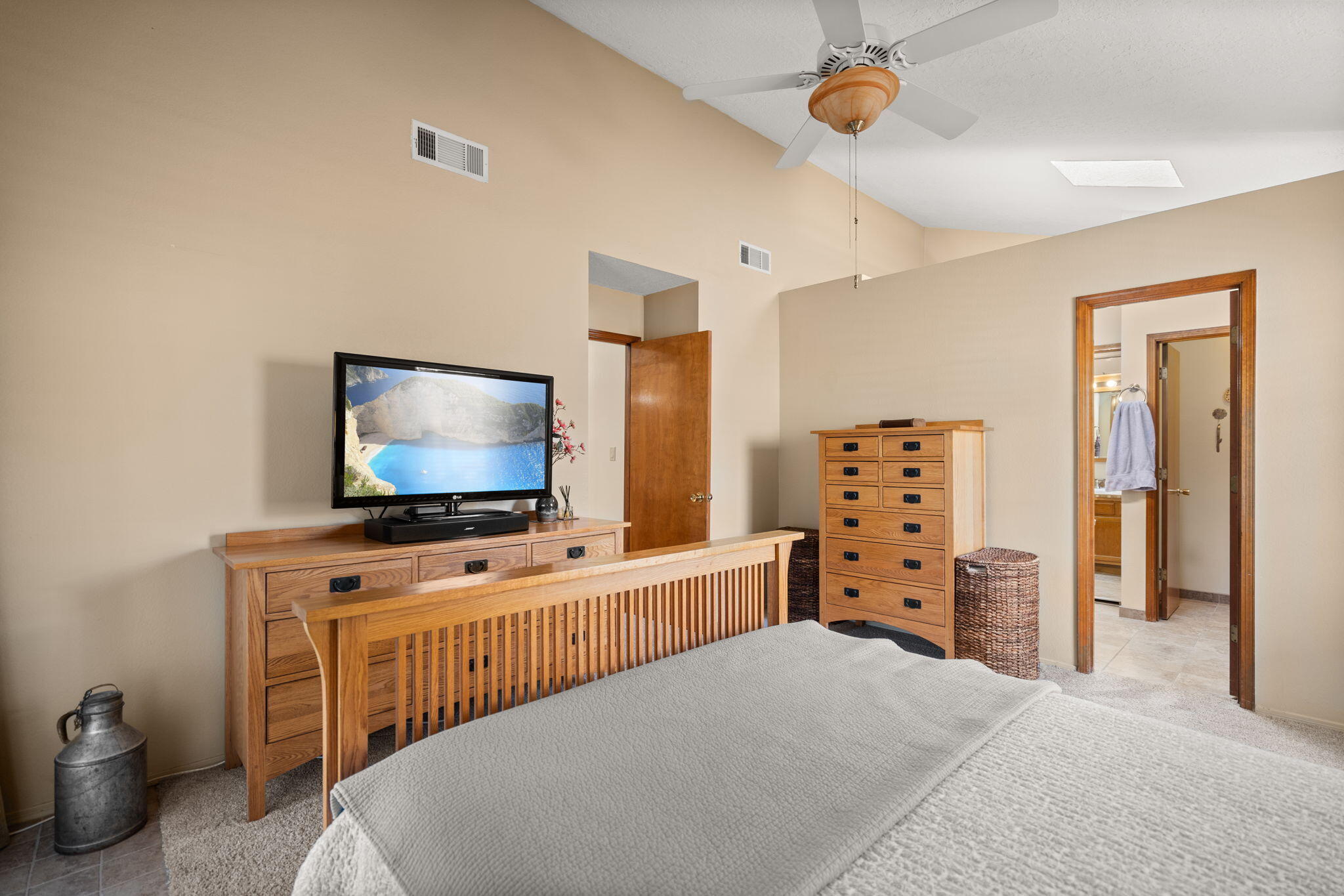 5501 Kachina Street NW