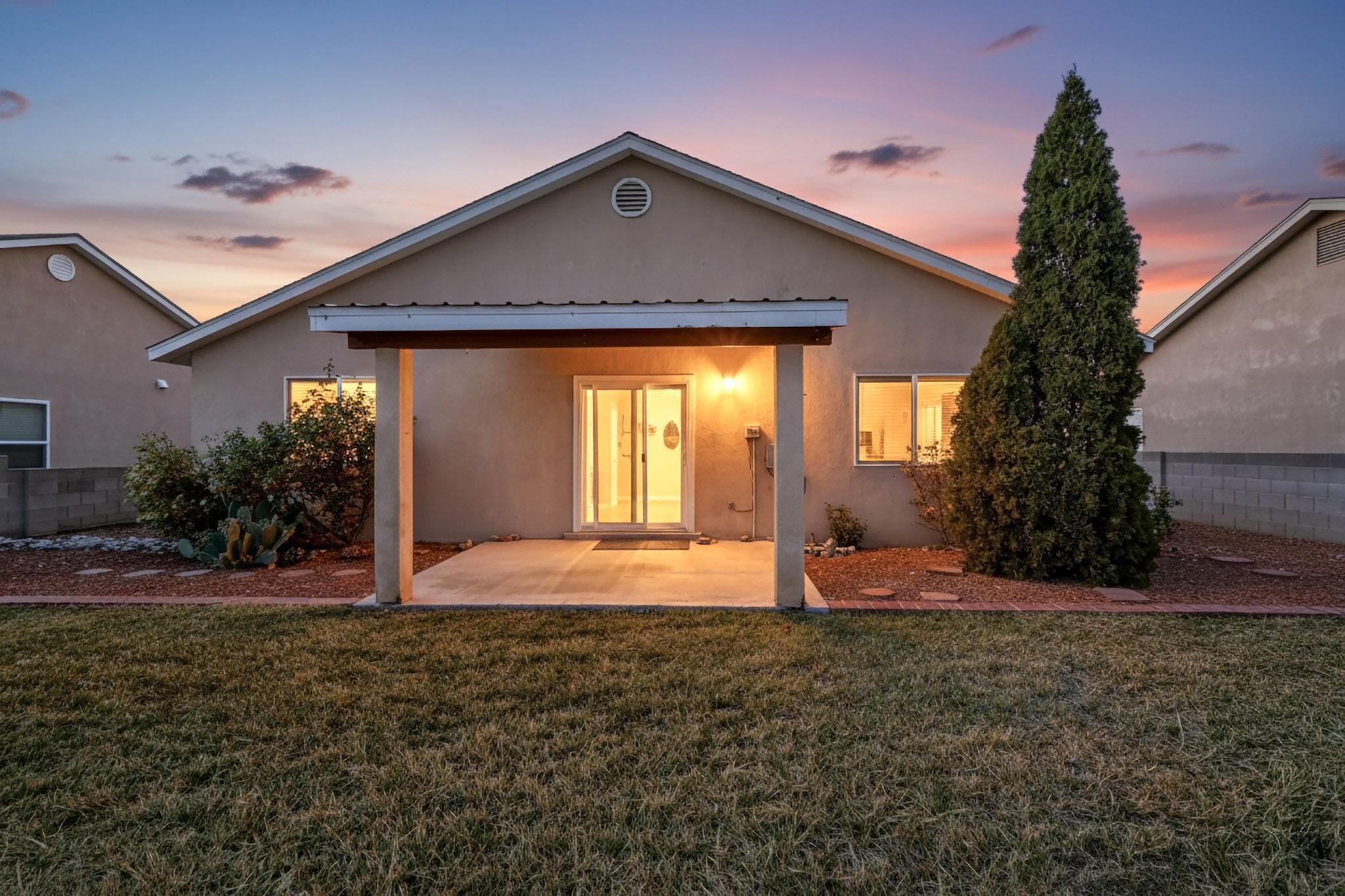 612 Glacier Bay Place SE