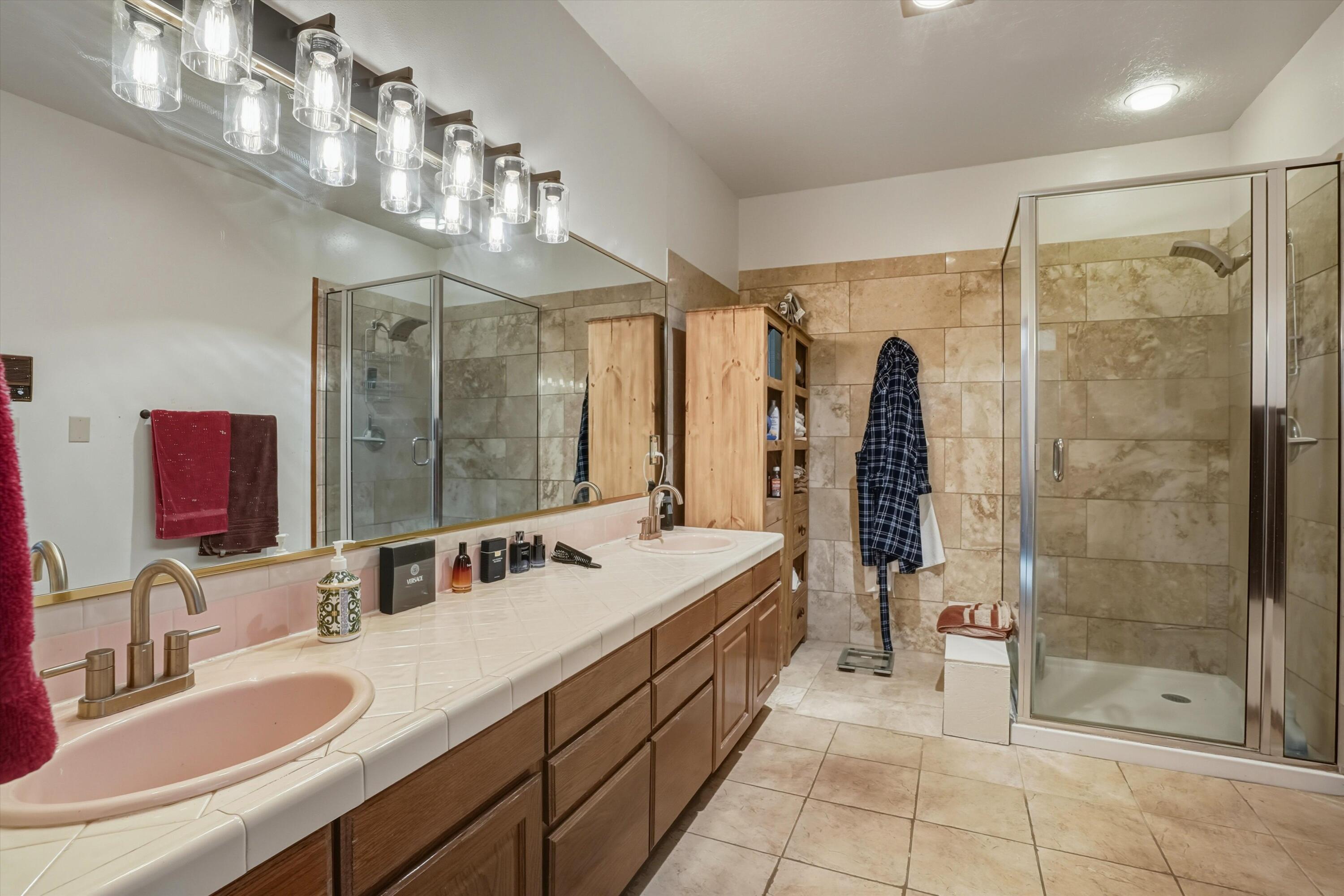 500 Nicklaus Drive SE