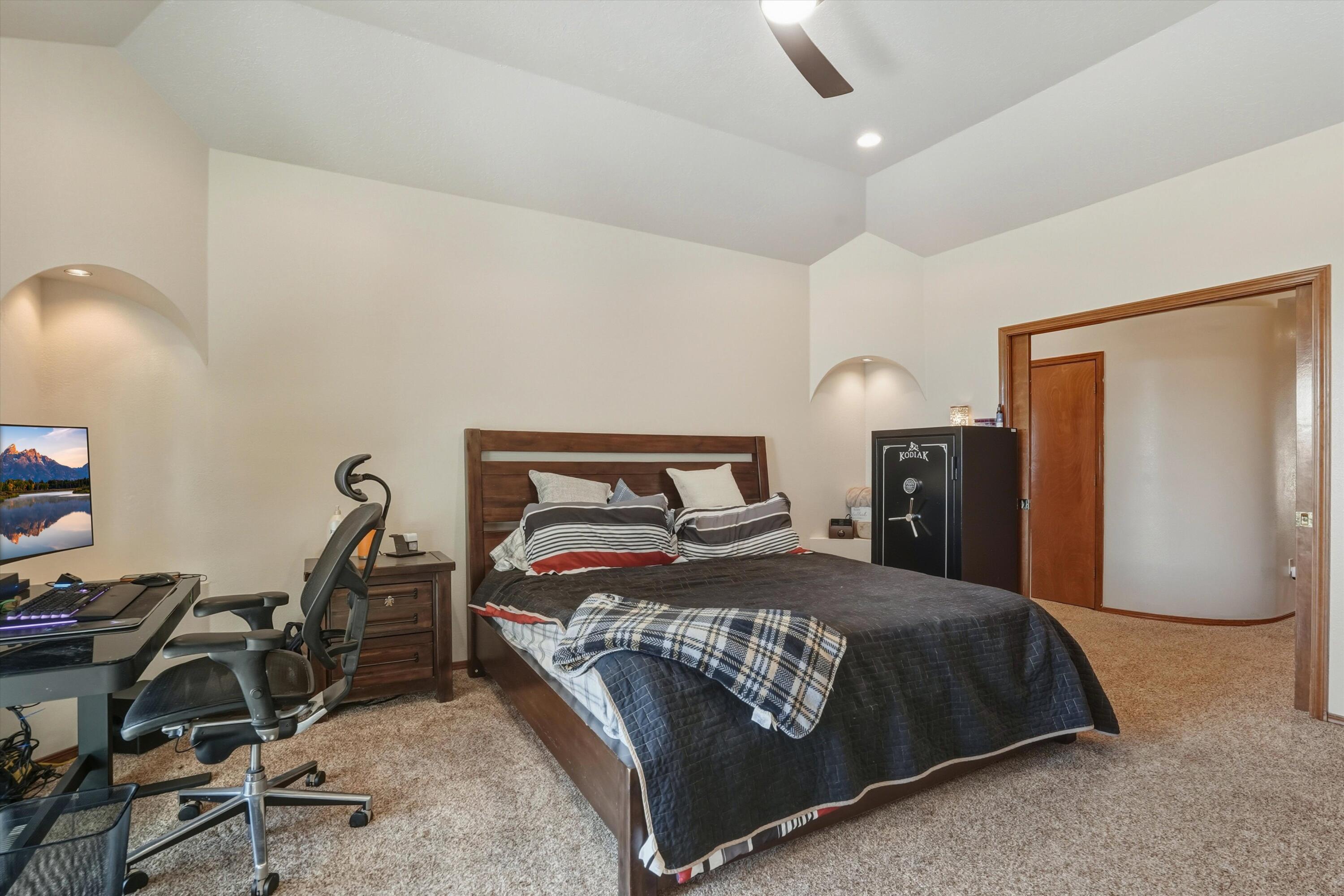 500 Nicklaus Drive SE