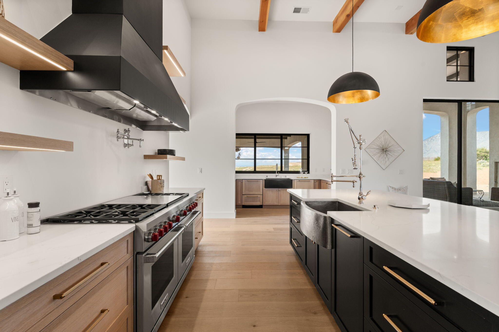 8601 Beverly Hills Avenue NE