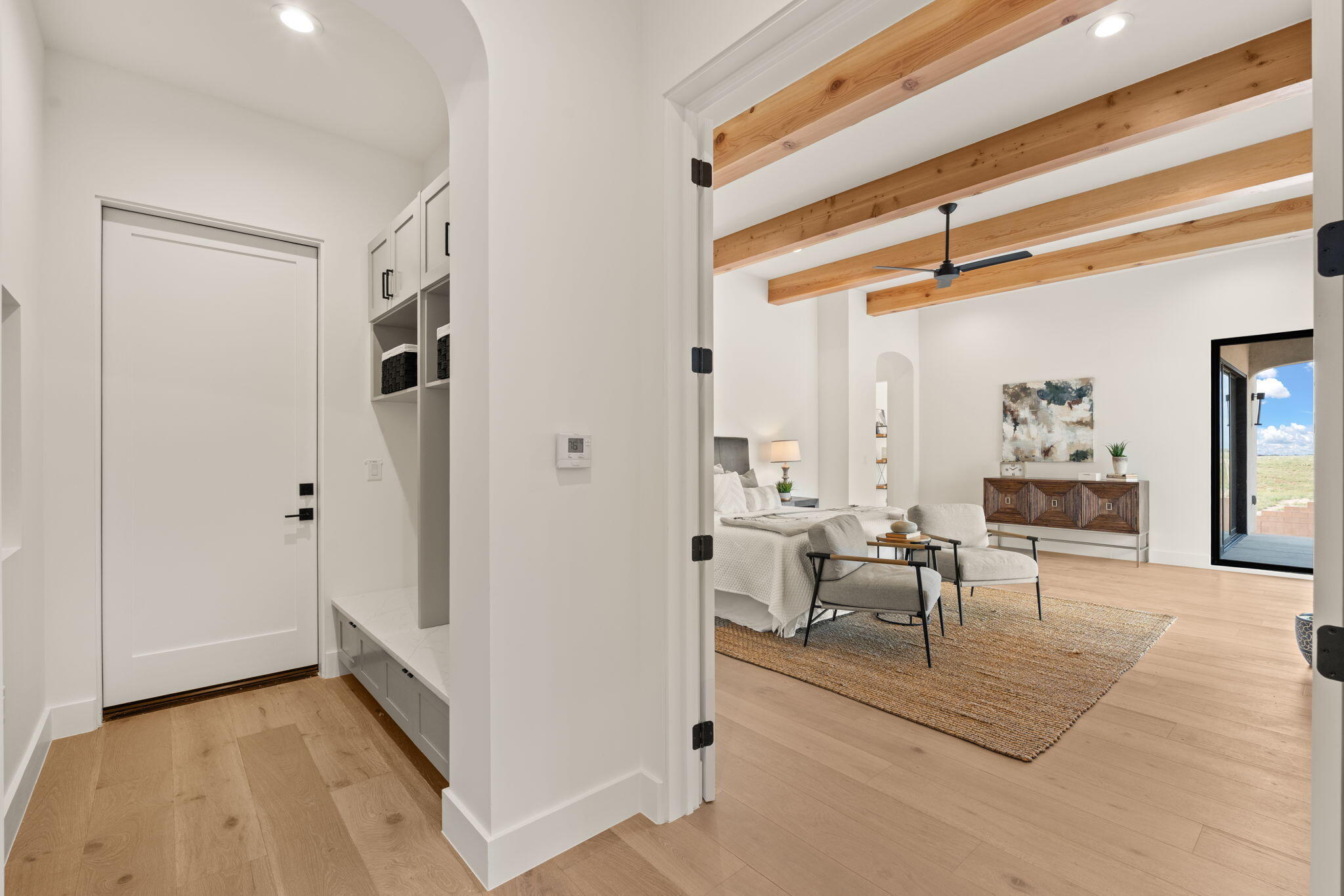 8601 Beverly Hills Avenue NE