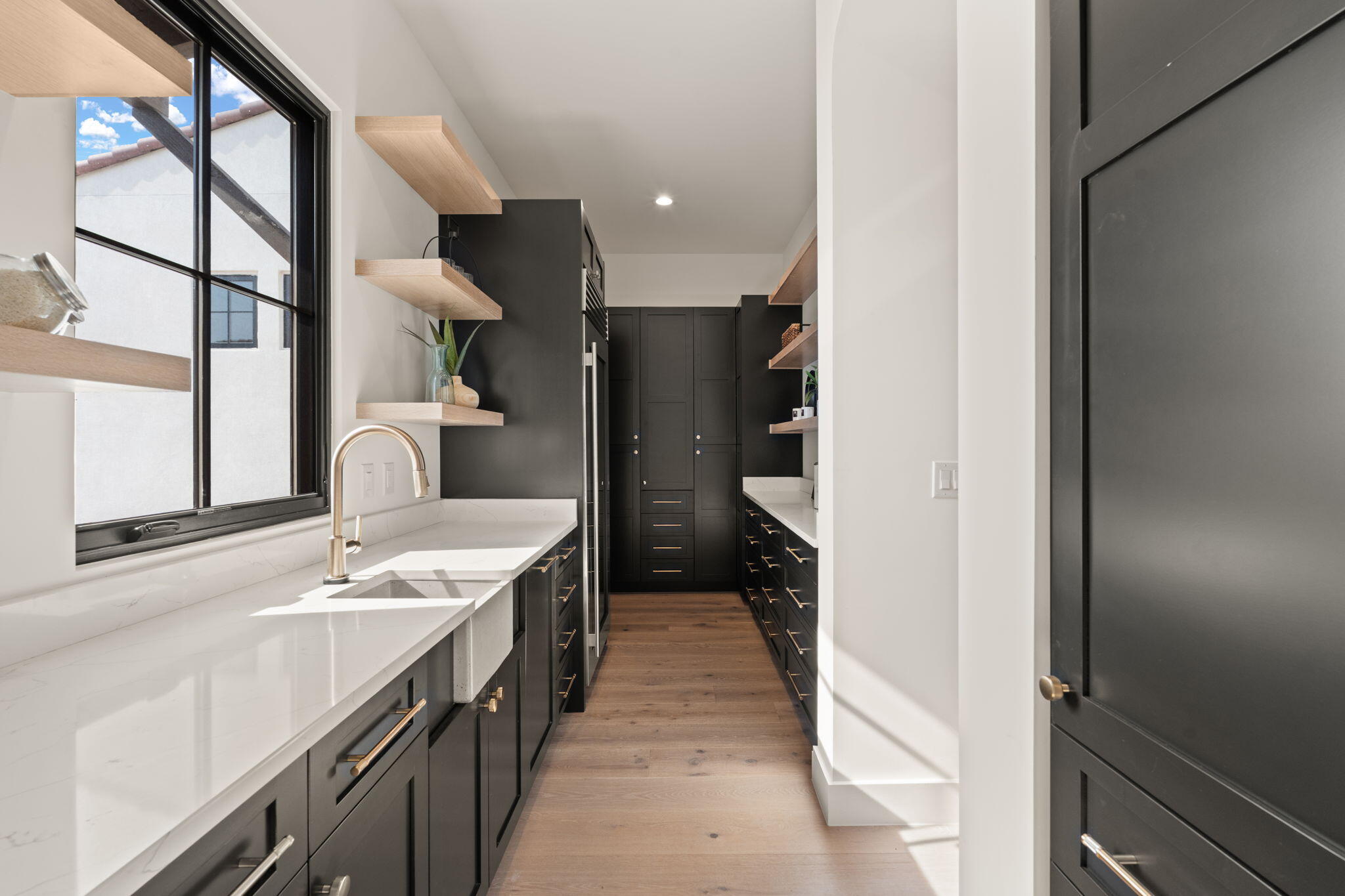 8601 Beverly Hills Avenue NE