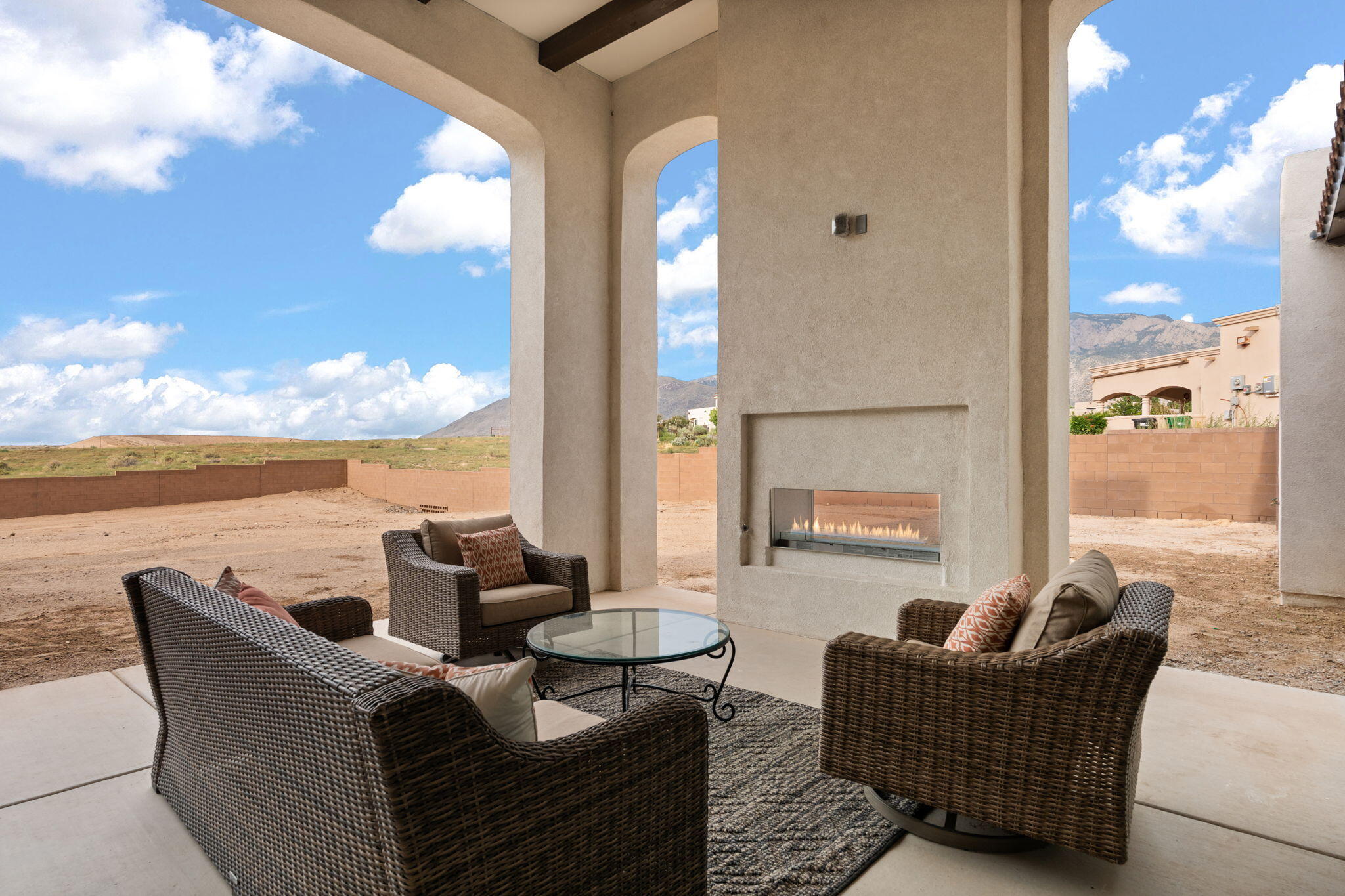 8601 Beverly Hills Avenue NE