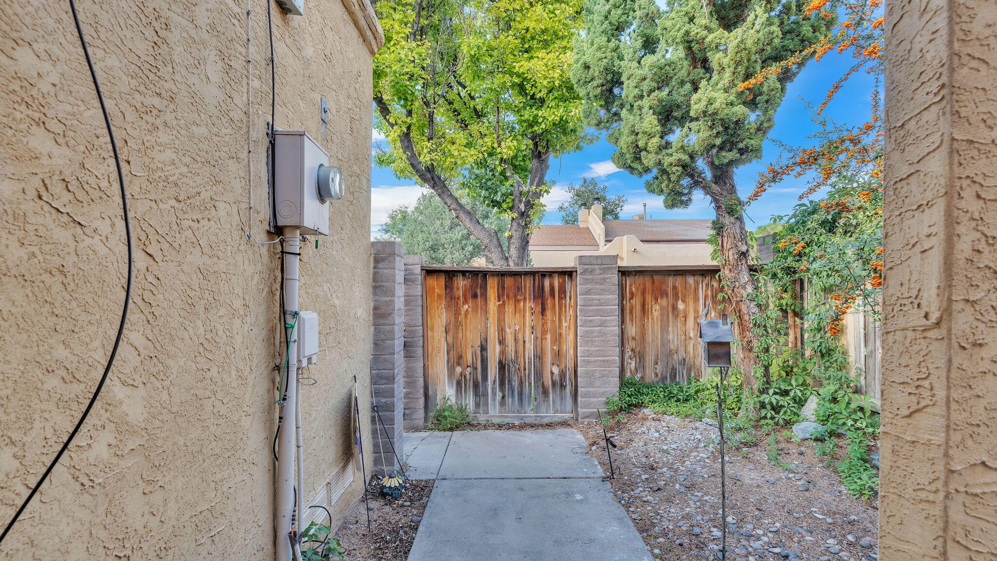 7232 Bobwhite Lane NE