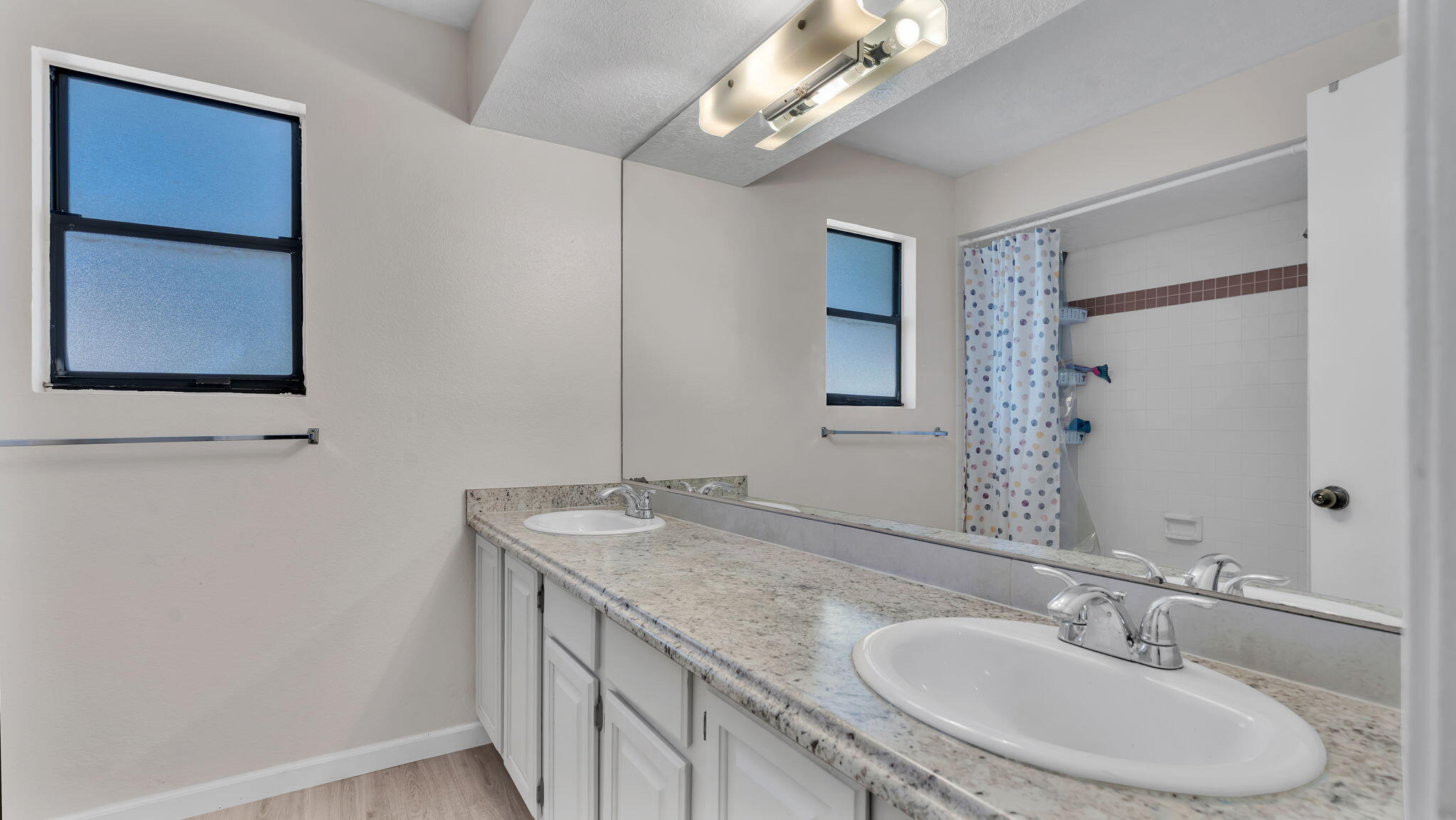 7232 Bobwhite Lane NE