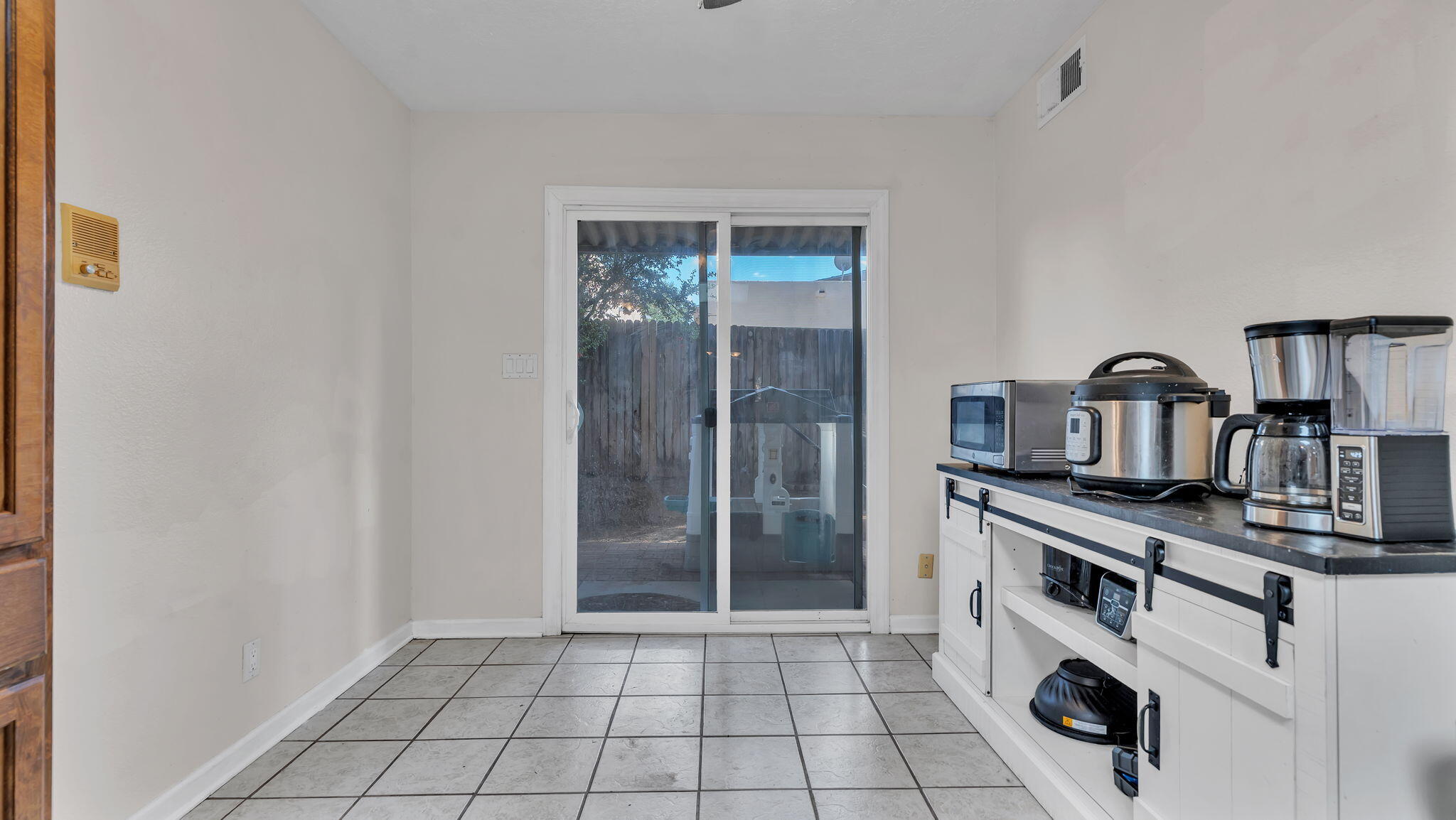 7232 Bobwhite Lane NE