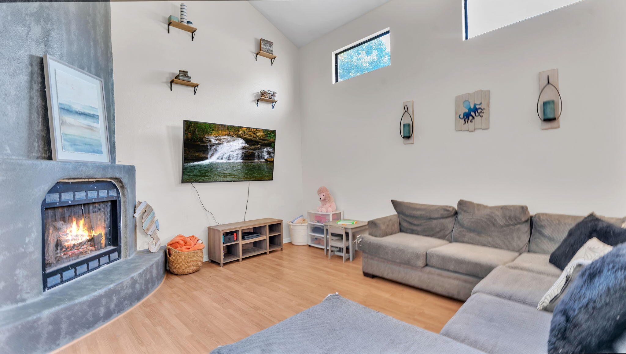 7232 Bobwhite Lane NE