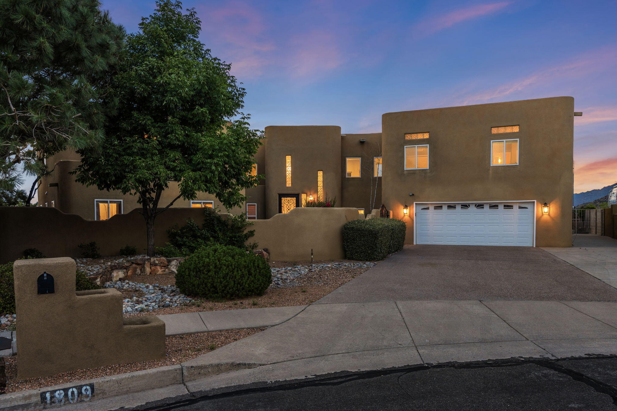 1809 Archuleta Drive NE