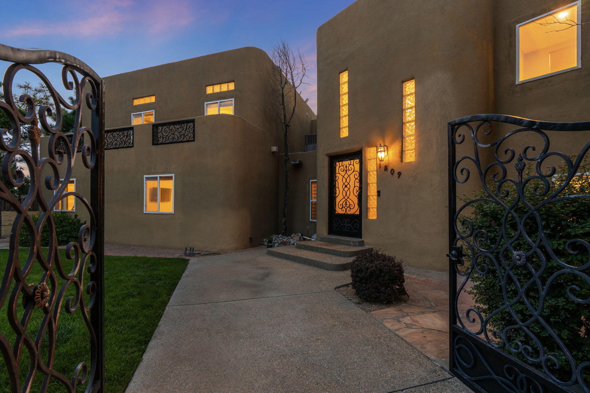 1809 Archuleta Drive NE