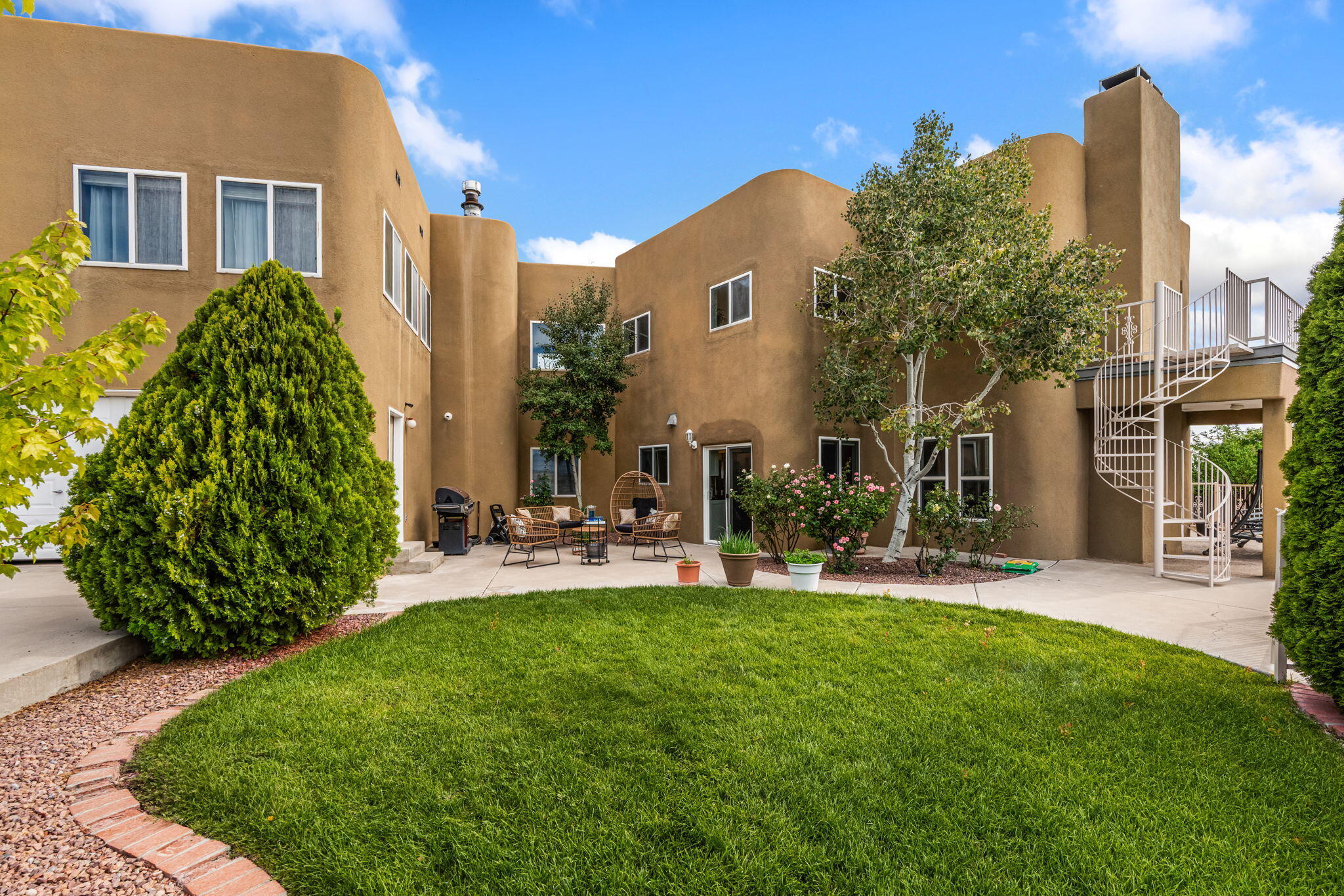 1809 Archuleta Drive NE